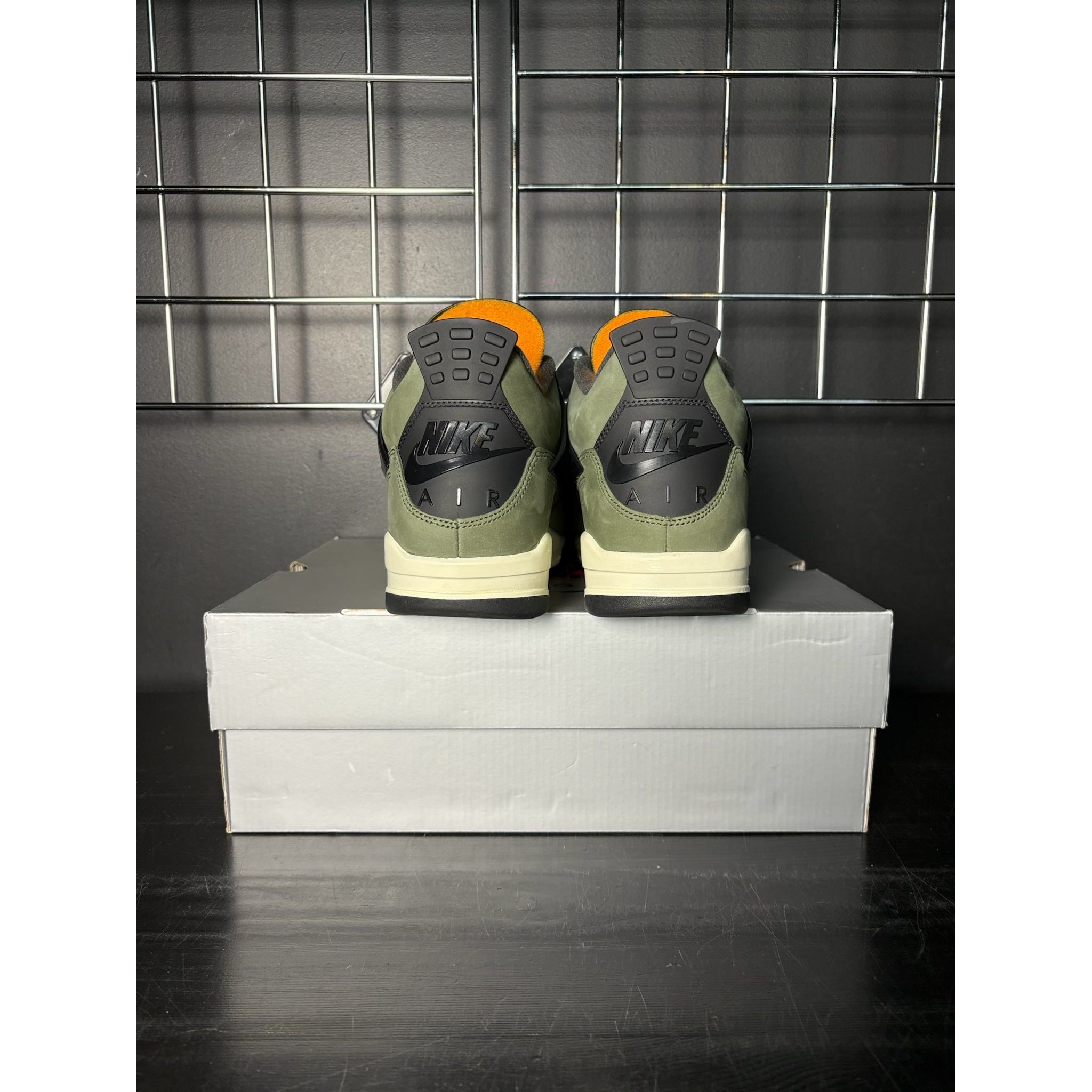 Air Jordan 4 Retro OG SP x "Undefeated" (2025) **PRE-OWNED**