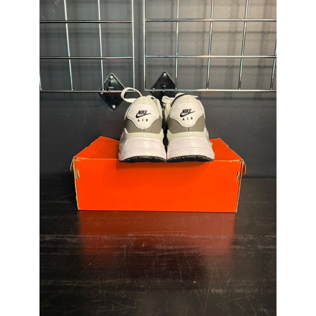 Nike Air Max "SYSTM" (White Medium Olive) **PRE-OWNED**