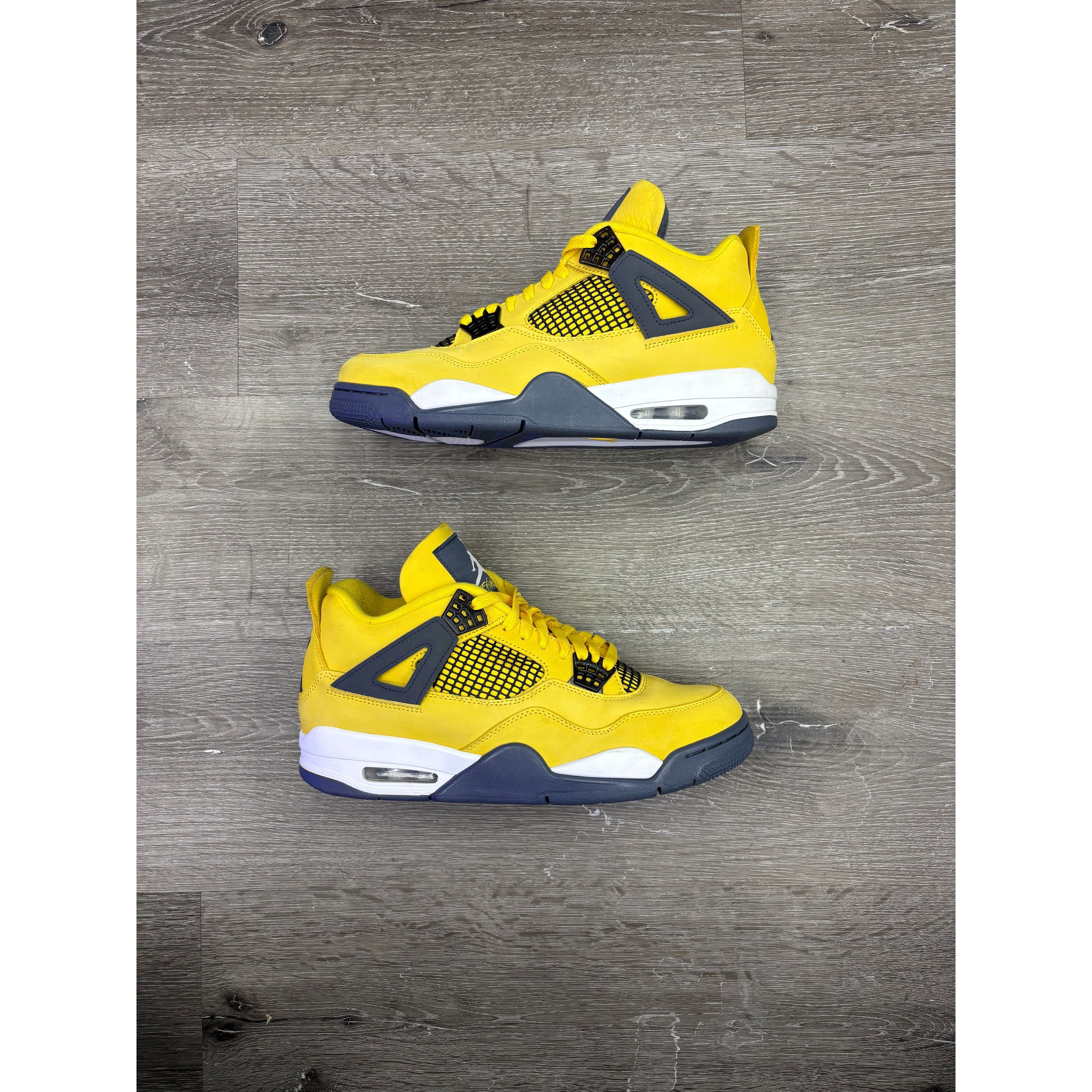 Air Jordan 4 Retro "Lightning" (2021) **PRE-OWNED**