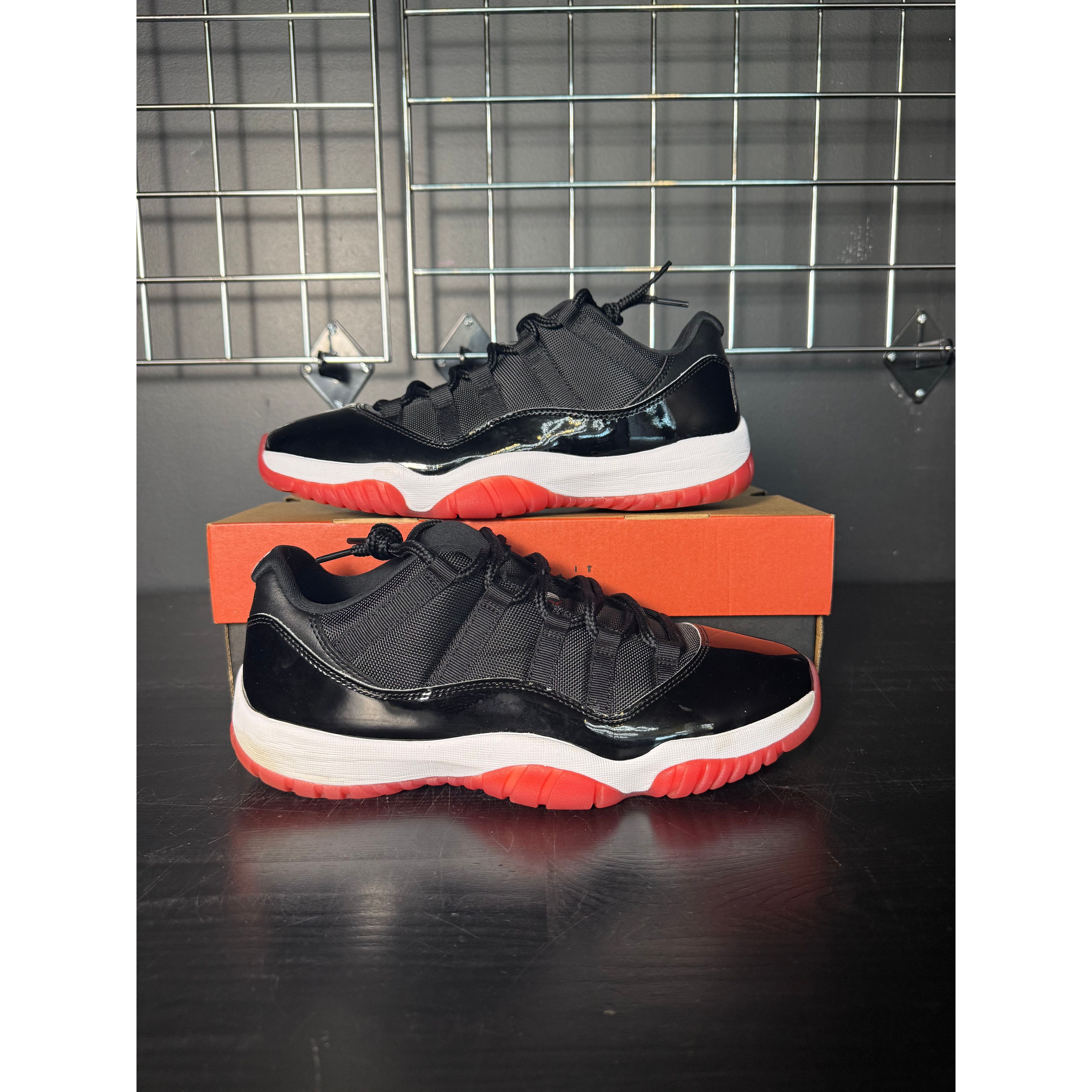 Air Jordan 11 Retro Low "Bred" (2025) **PRE-OWNED**