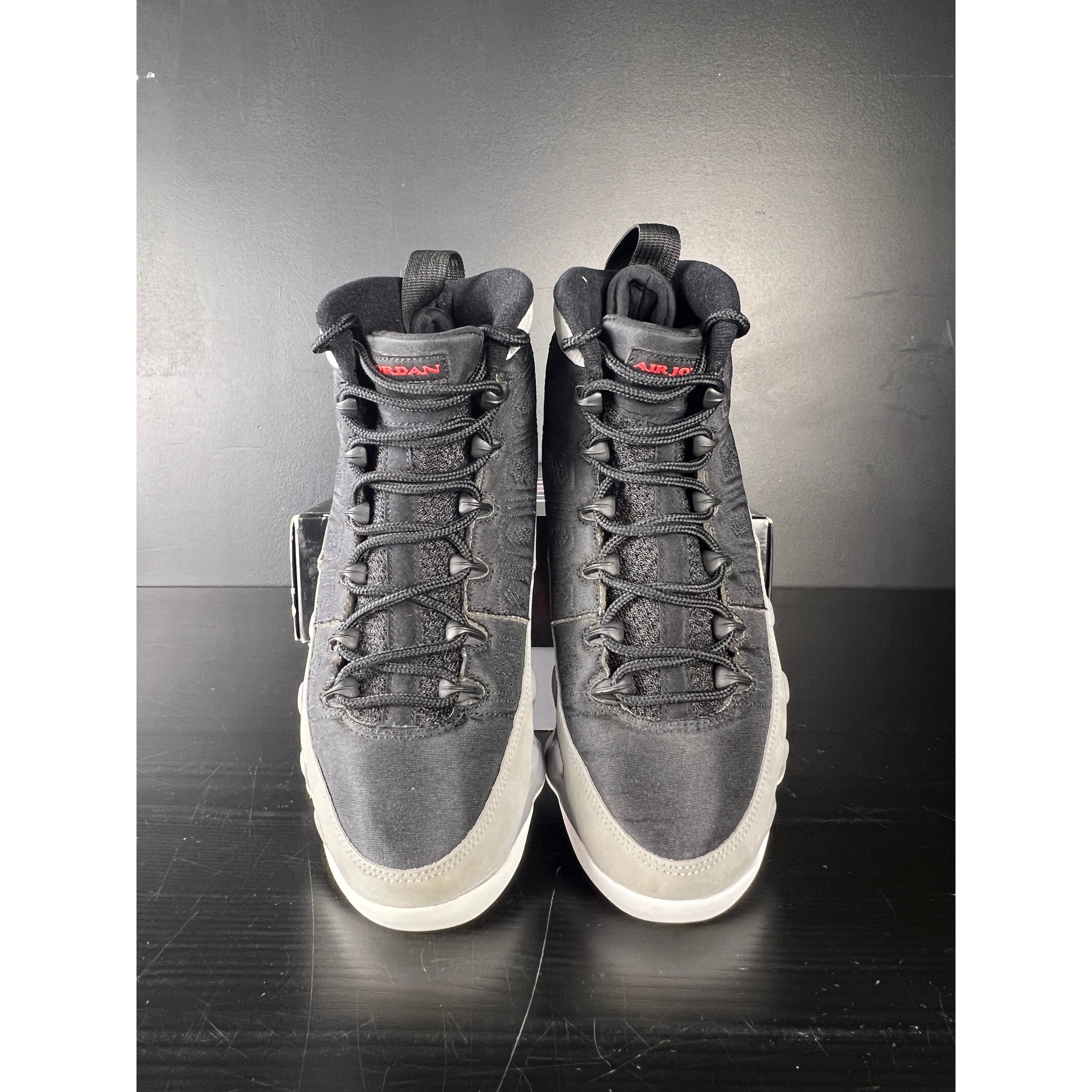 Air Jordan 9 Retro "Particle Grey" **PRE-OWNED**