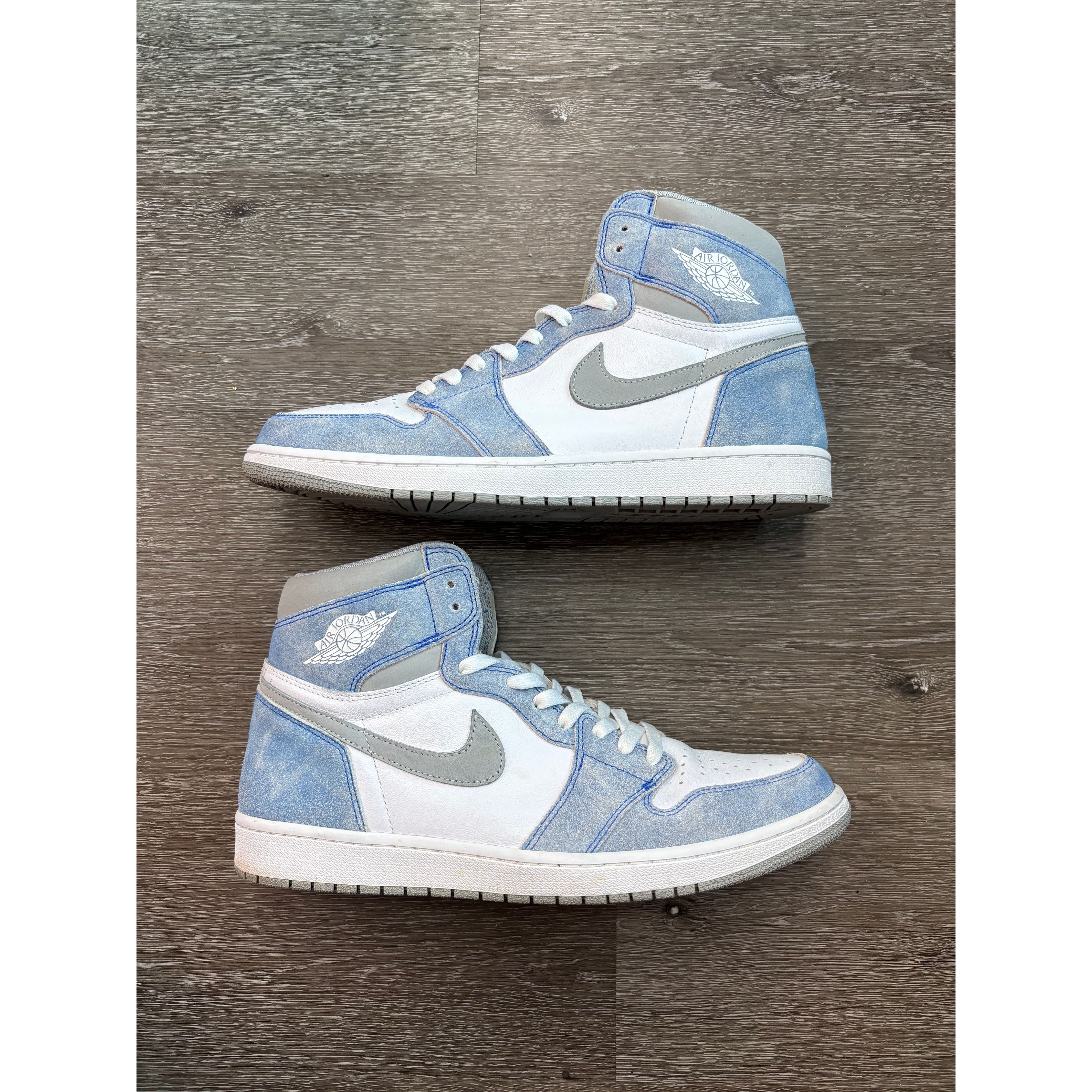 Air Jordan 1 Retro High "Hyper Royal Smoke Grey" **PRE-OWNED**