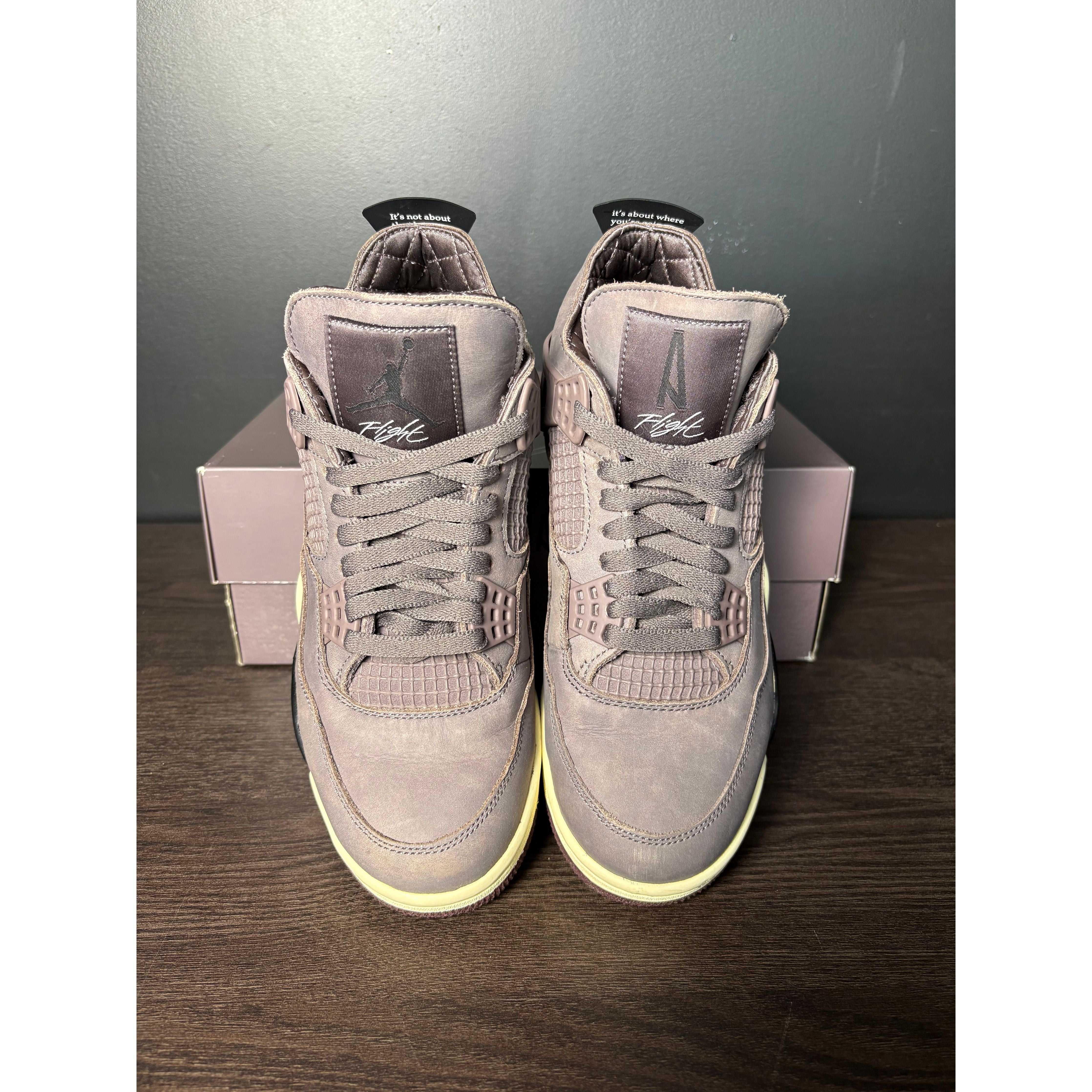 Air Jordan 4 Retro x A Ma Maniére "Violet Ore" **PRE-OWNED**