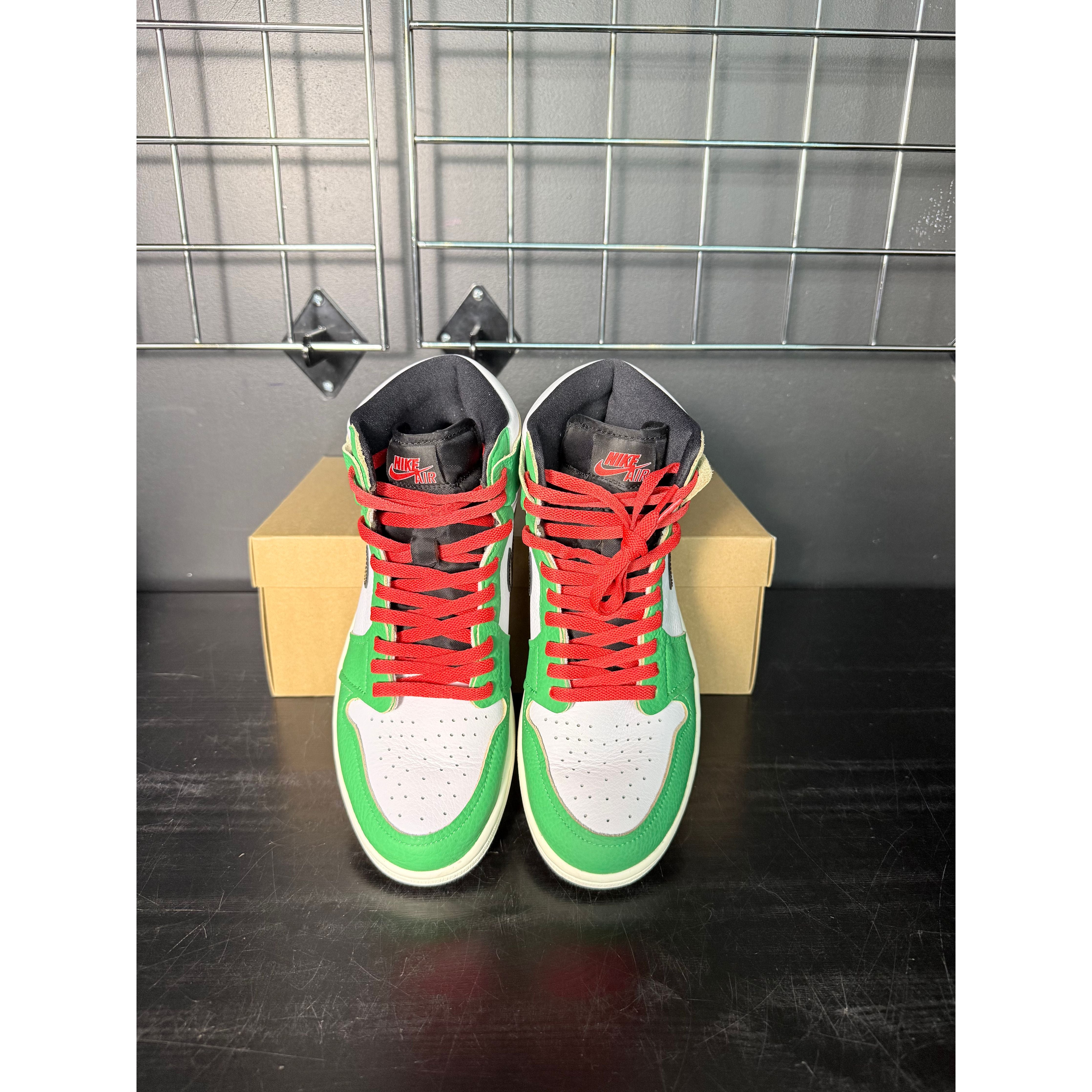 Air Jordan 1 Retro High "Lucky Green" (WMNS) **PRE-OWNED** REP. BOX