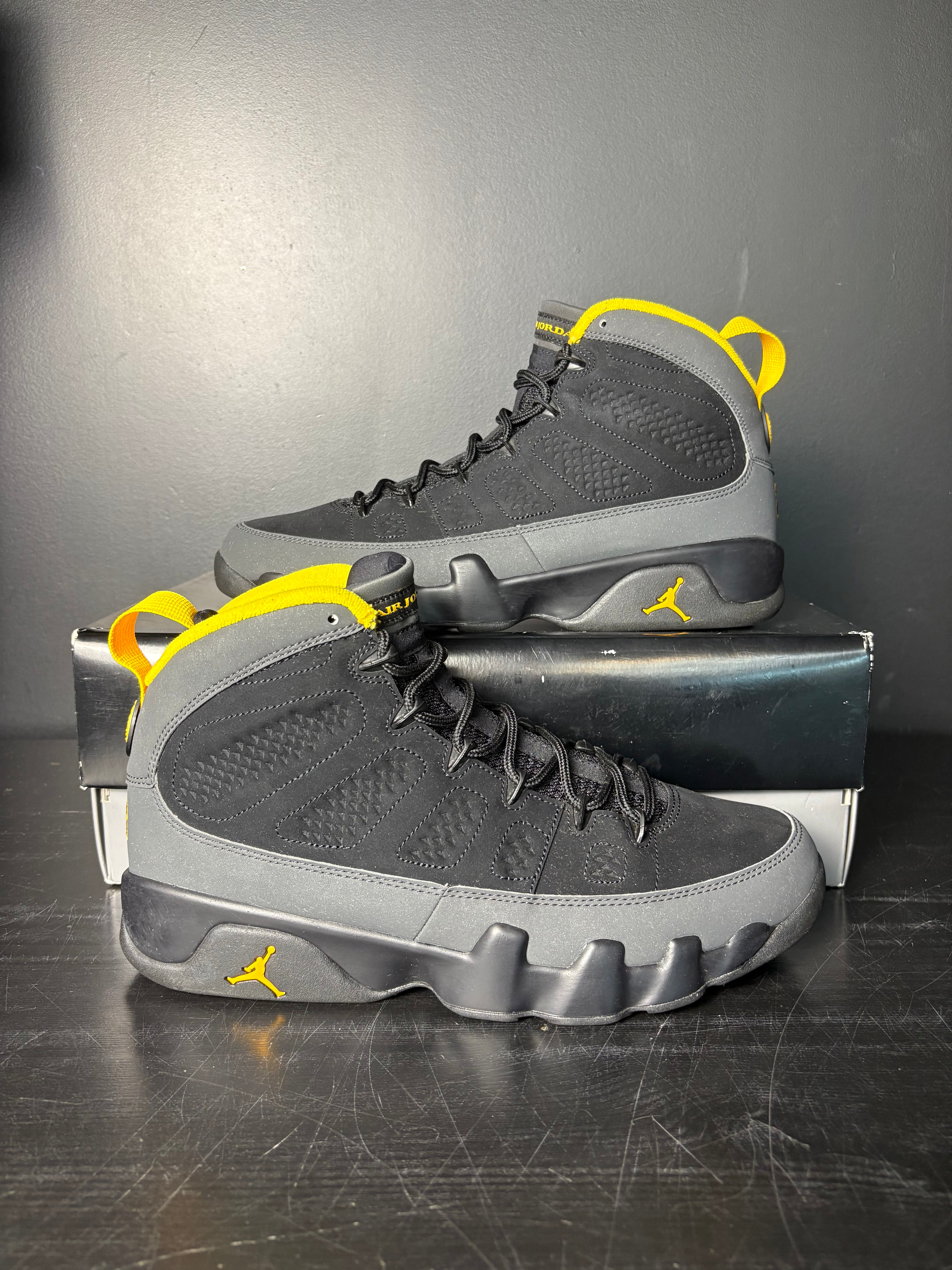 Air Jordan 9 Retro "Dark Charcoal" **PRE-OWNED**