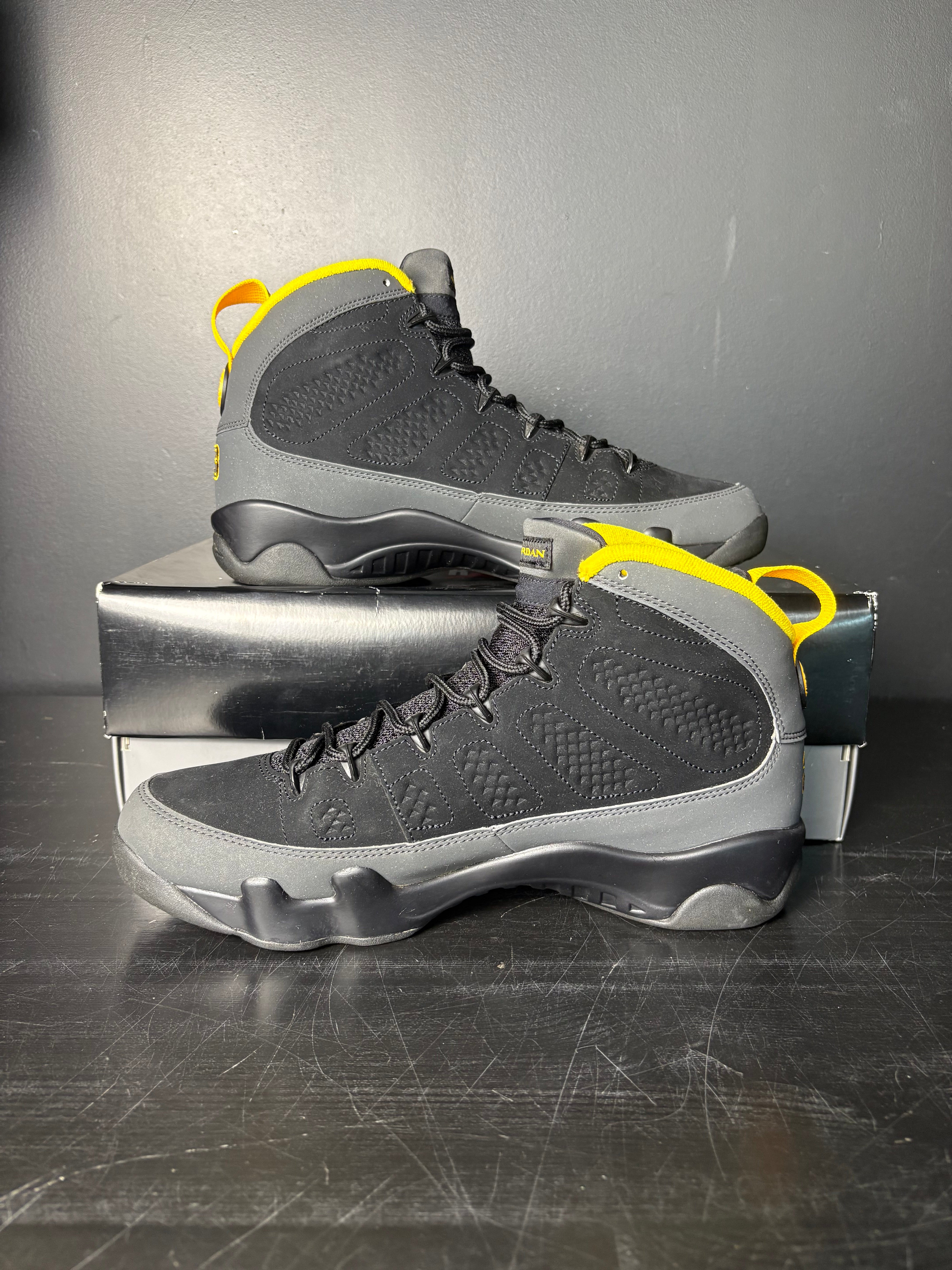 Air Jordan 9 Retro "Dark Charcoal" **PRE-OWNED**