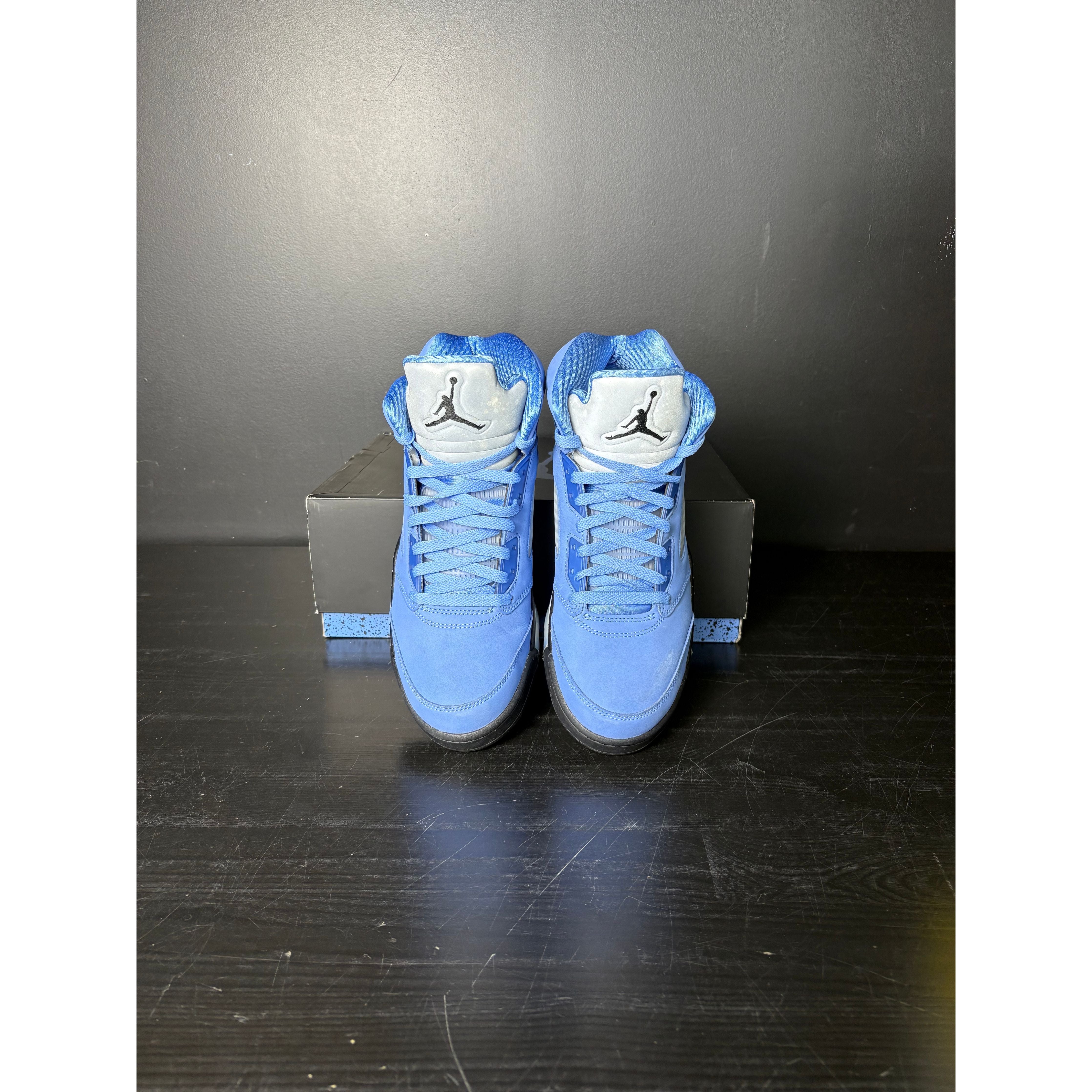 Air Jordan 5 Retro "UNC University Blue" **PRE-OWNED**