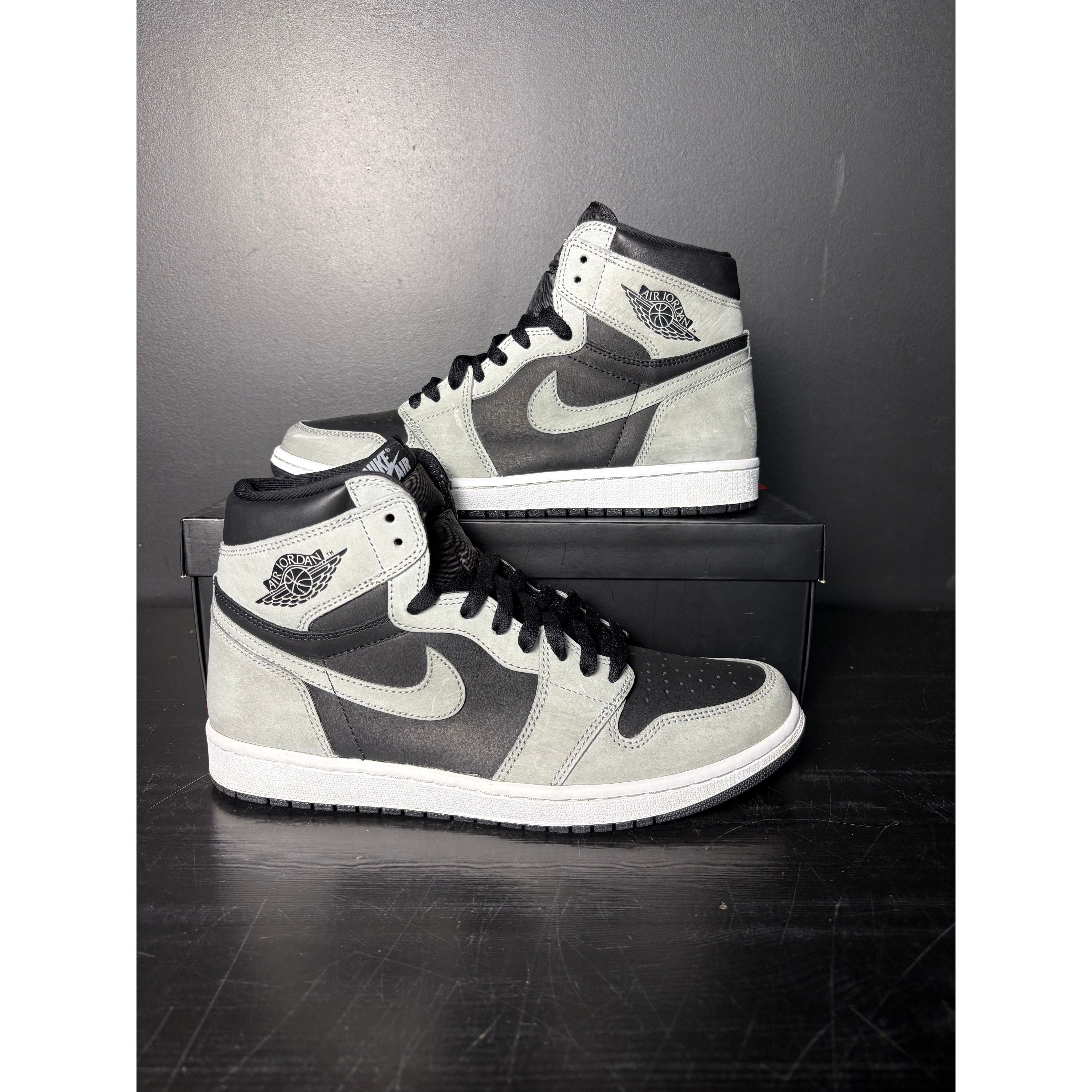 Air Jordan 1 Retro High "Shadow 2.0" **PRE-OWNED**