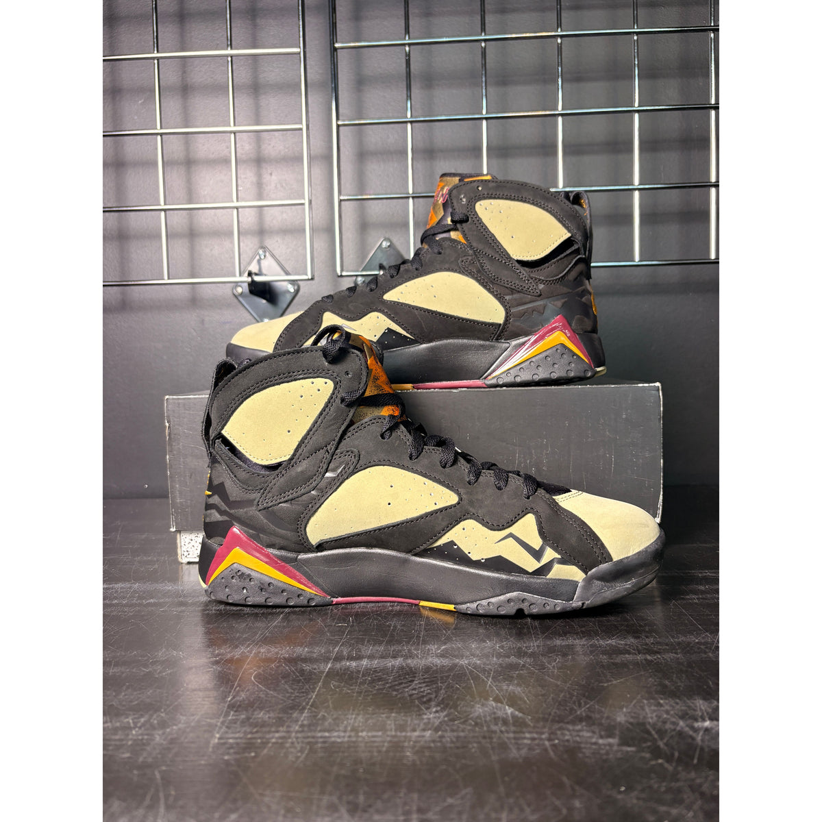 Air Jordan 7 Retro "Black Olive" **PRE-OWNED**