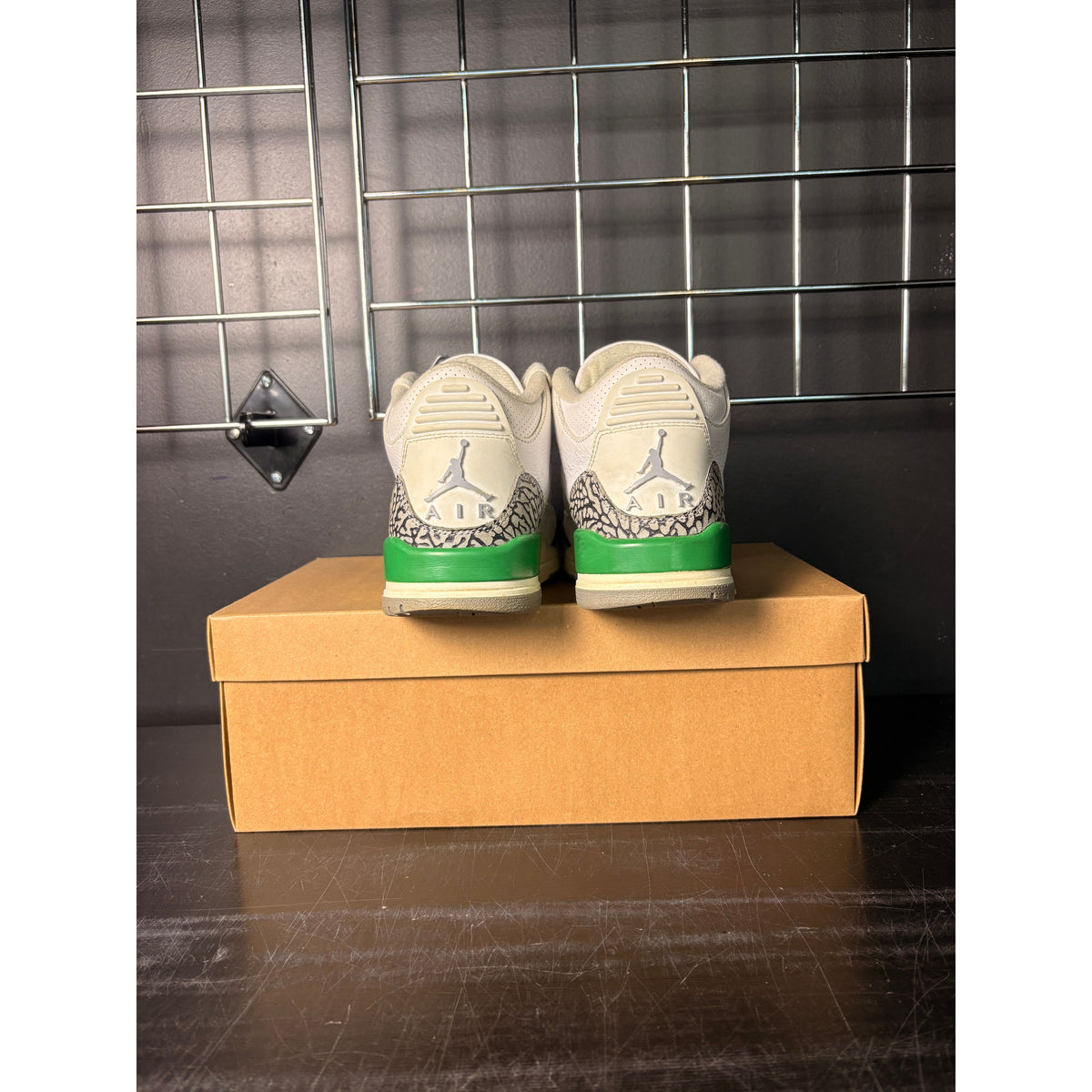 Air Jordan 3 Retro "Lucky Green" (WMNS) **PRE-OWNED**