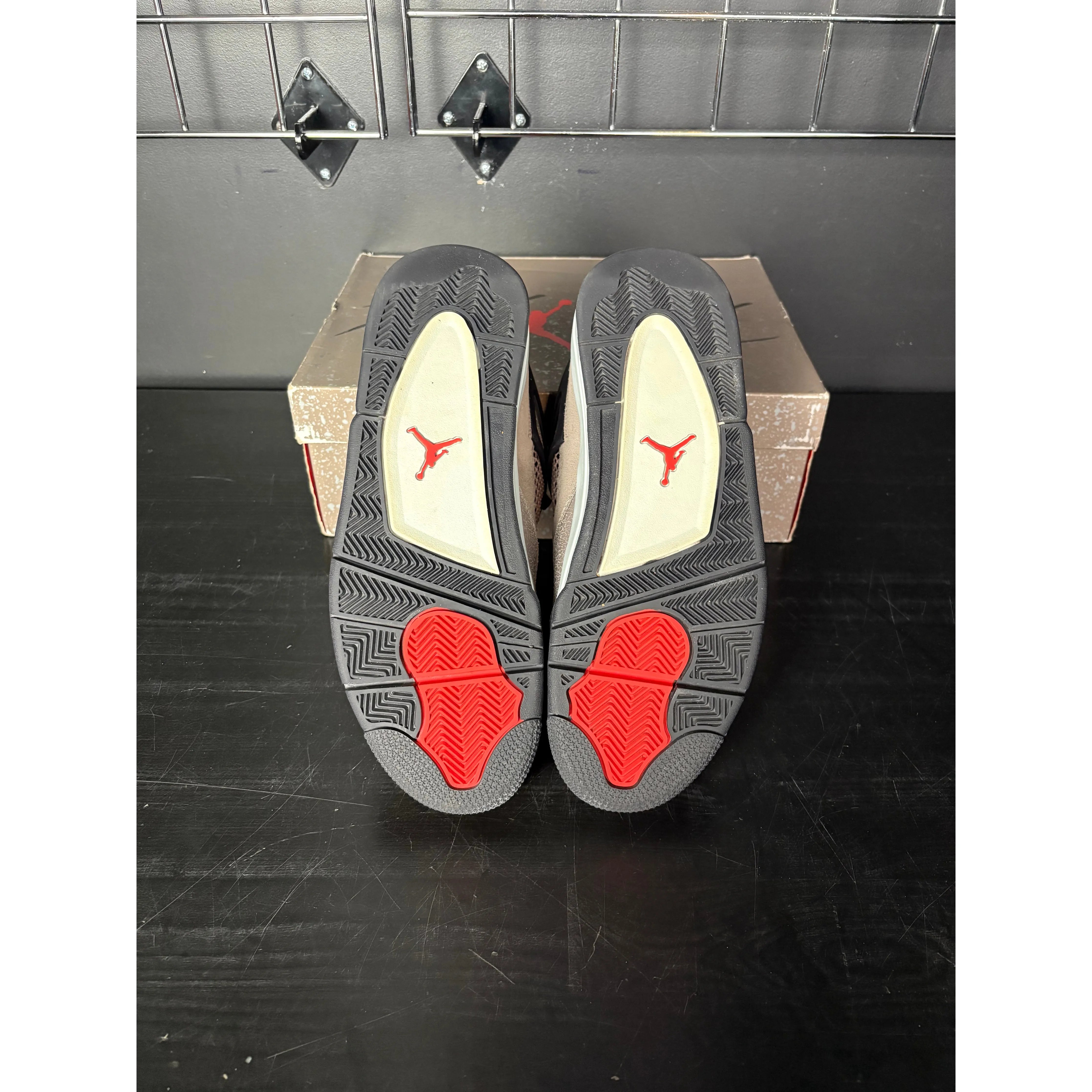 Air Jordan 4 Retro "Taupe Haze" **PRE-OWNED**