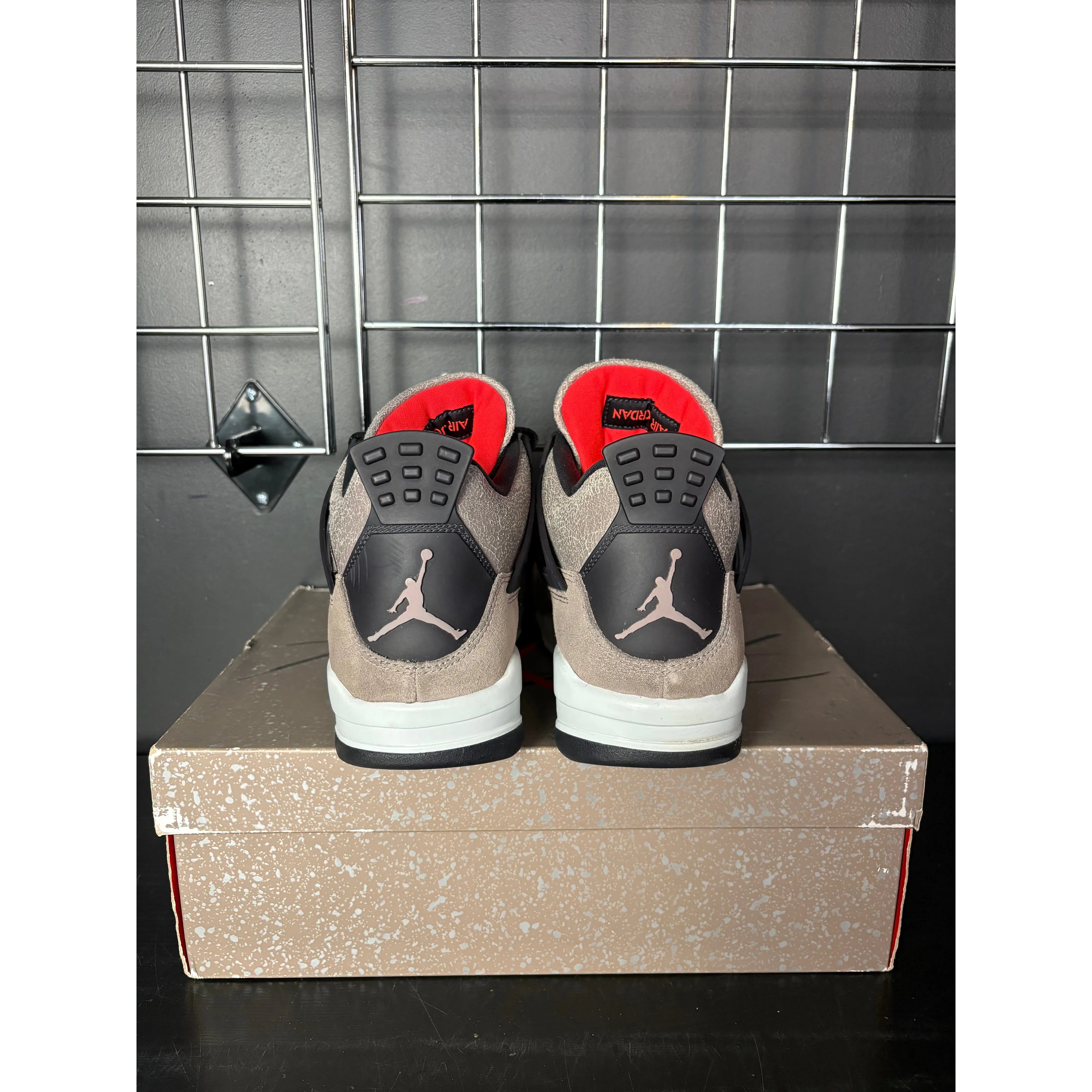 Air Jordan 4 Retro "Taupe Haze" **PRE-OWNED**