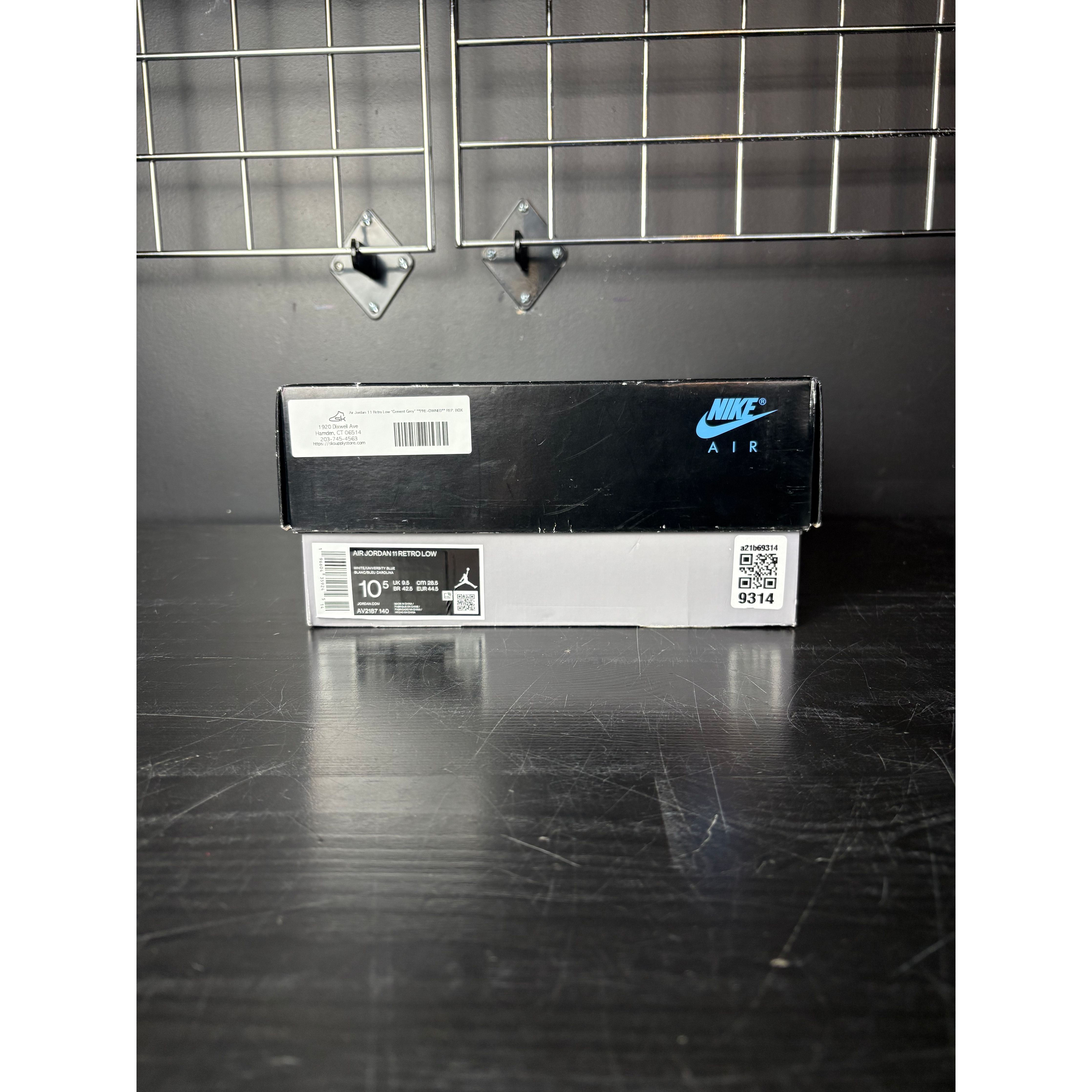 Air Jordan 11 Retro Low "Cement Grey" **PRE-OWNED**