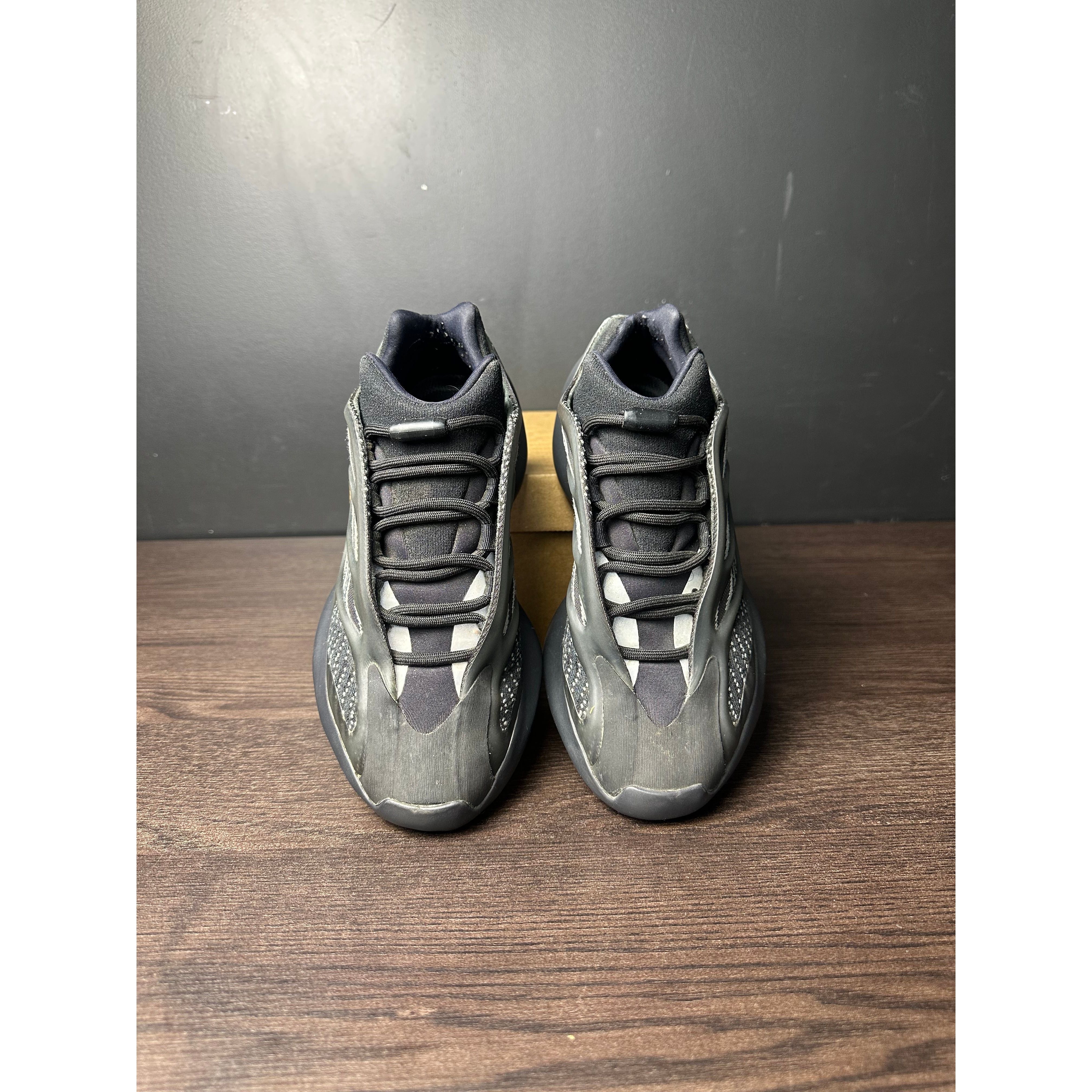 adidas Yeezy 700 V3 "Dark Glow" **PRE-OWNED**