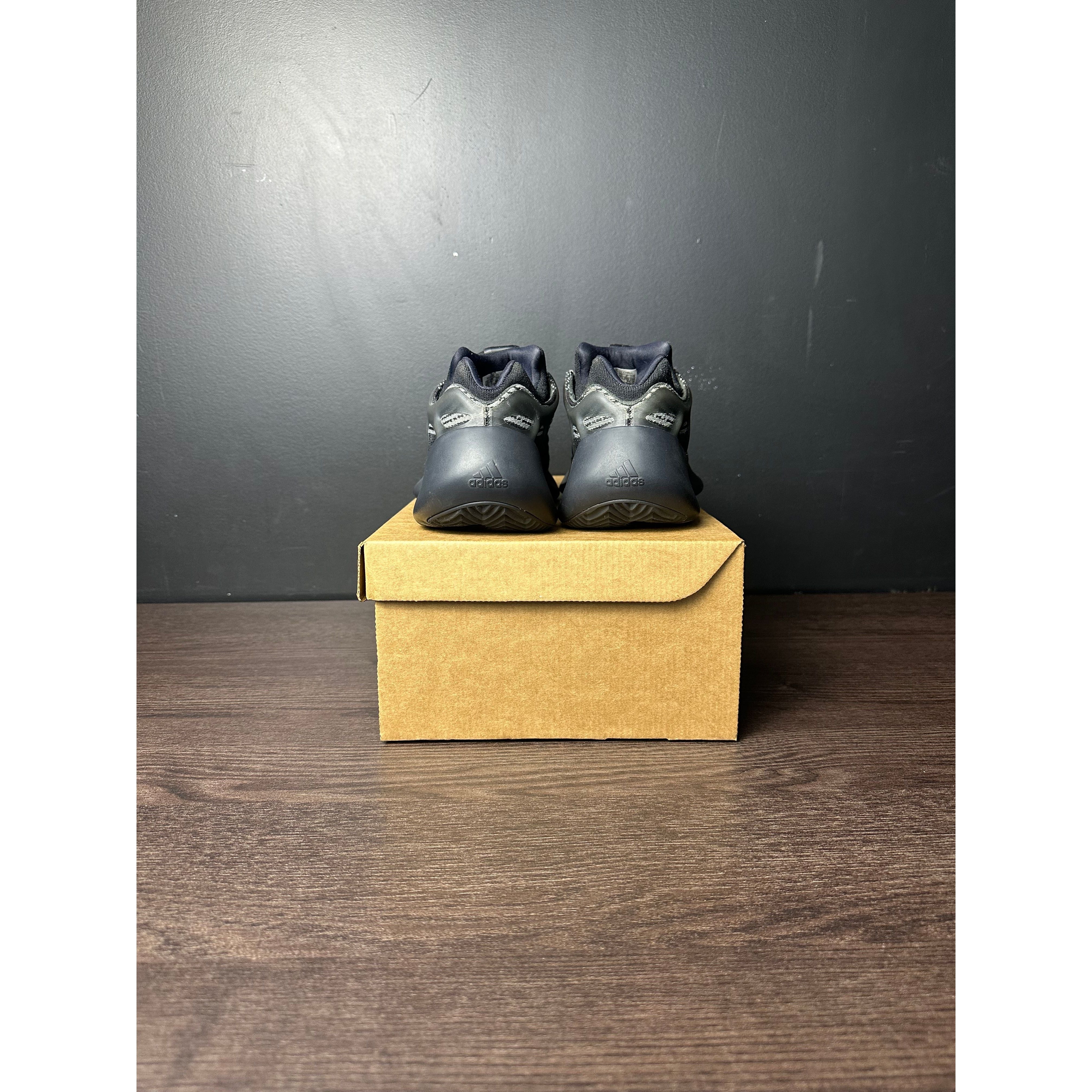 adidas Yeezy 700 V3 "Dark Glow" **PRE-OWNED**