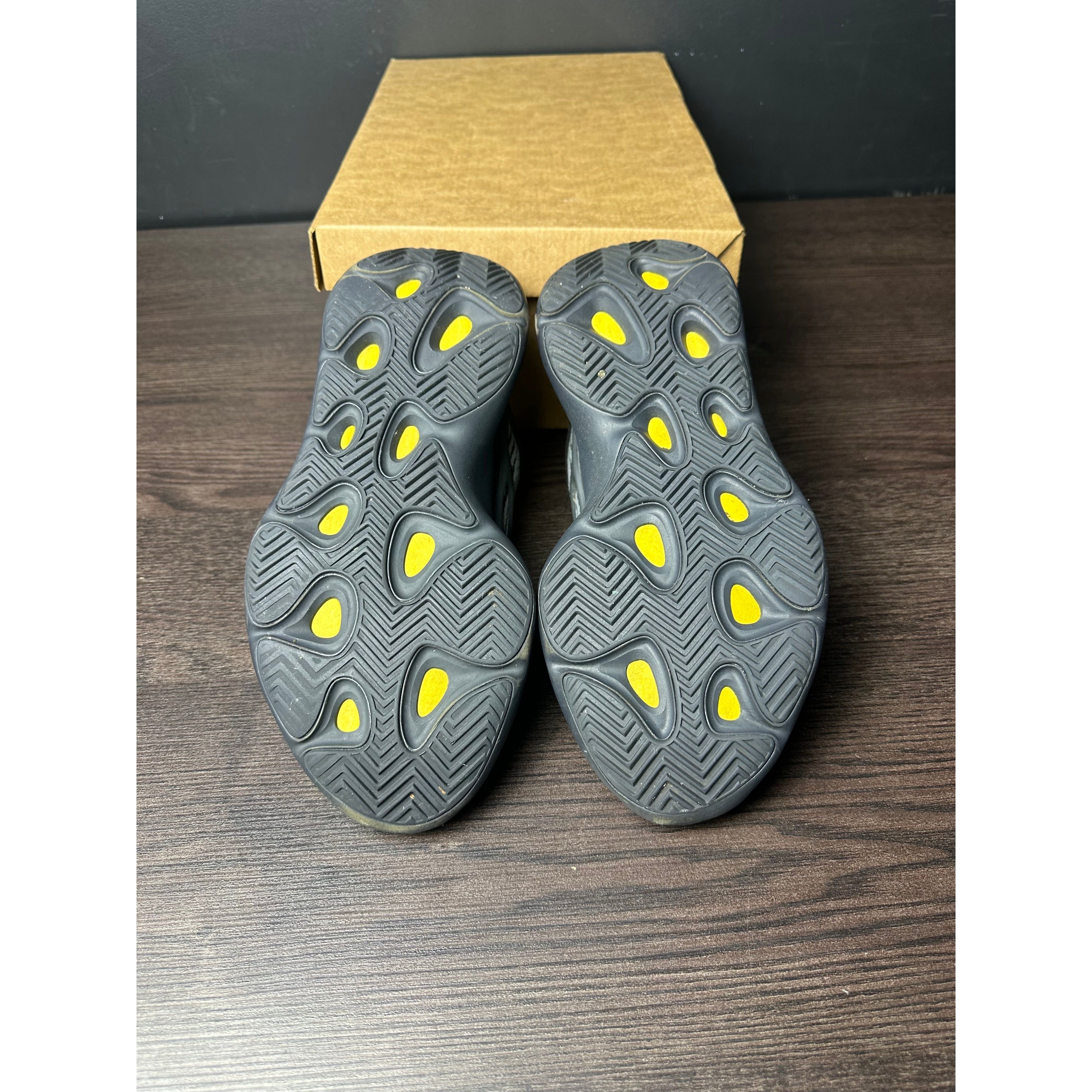 adidas Yeezy 700 V3 "Dark Glow" **PRE-OWNED**