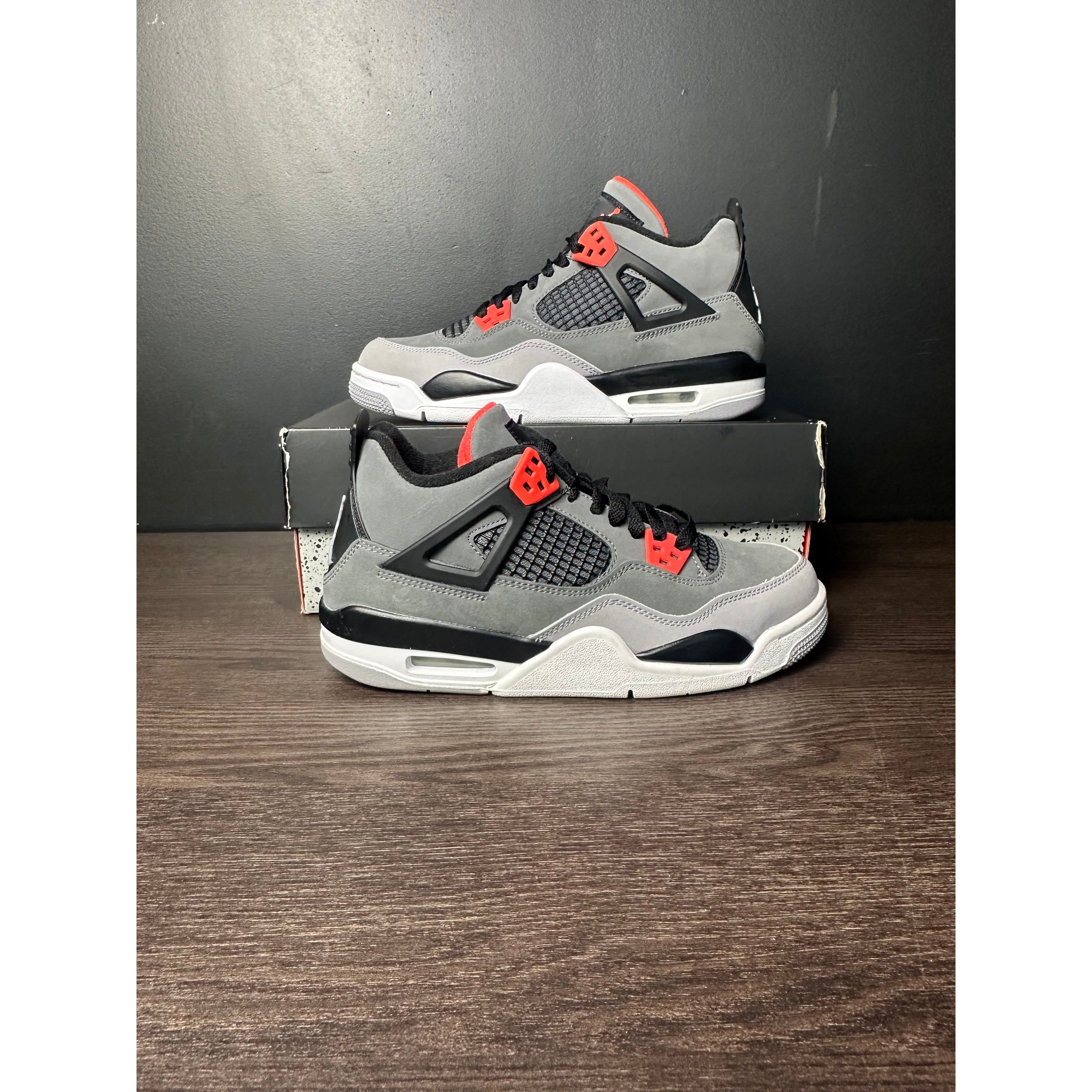 Air Jordan 4 Retro "Infrared" (GS) **PRE-OWNED**