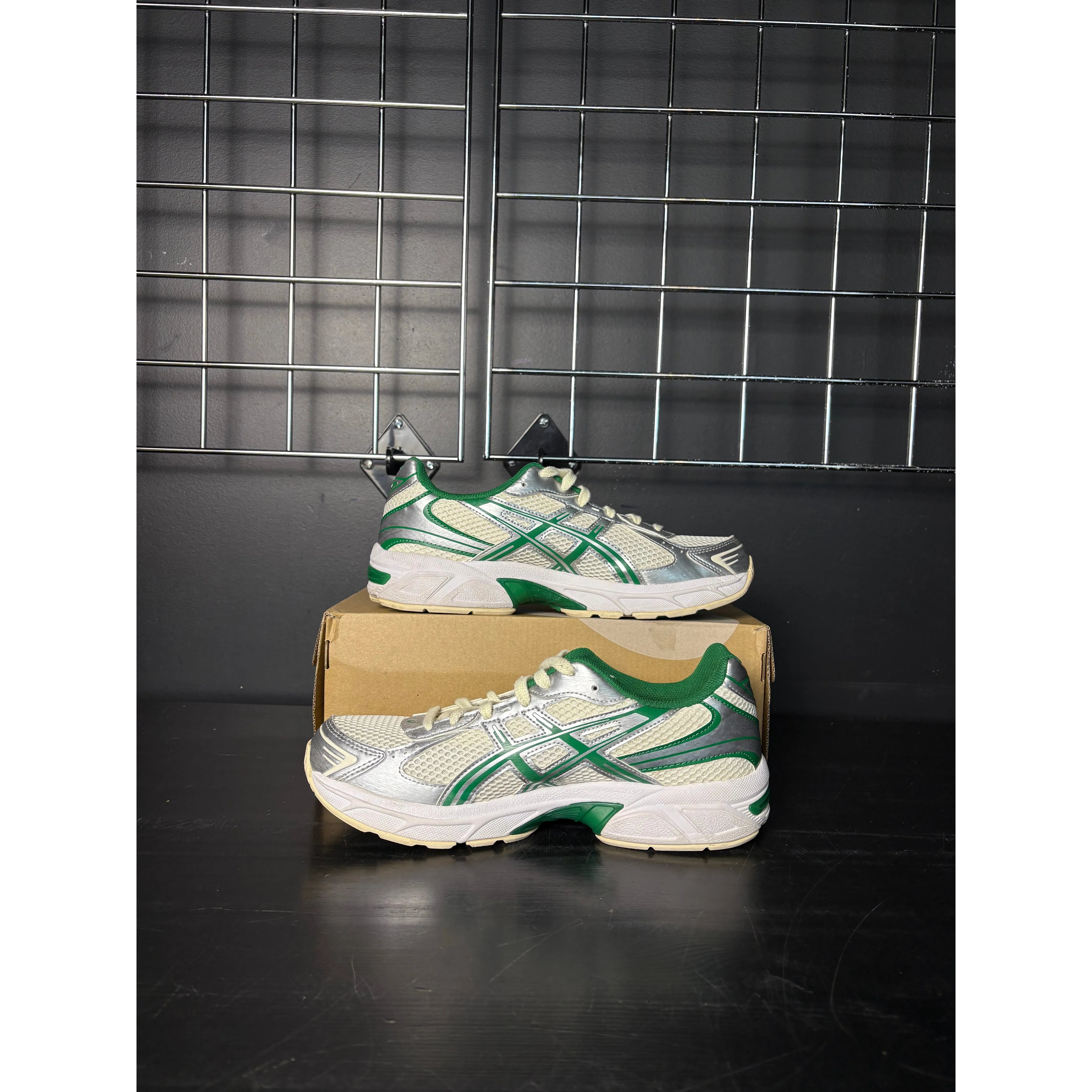 ASICS Gel-1130 "Cream Kale" **PRE-OWNED**