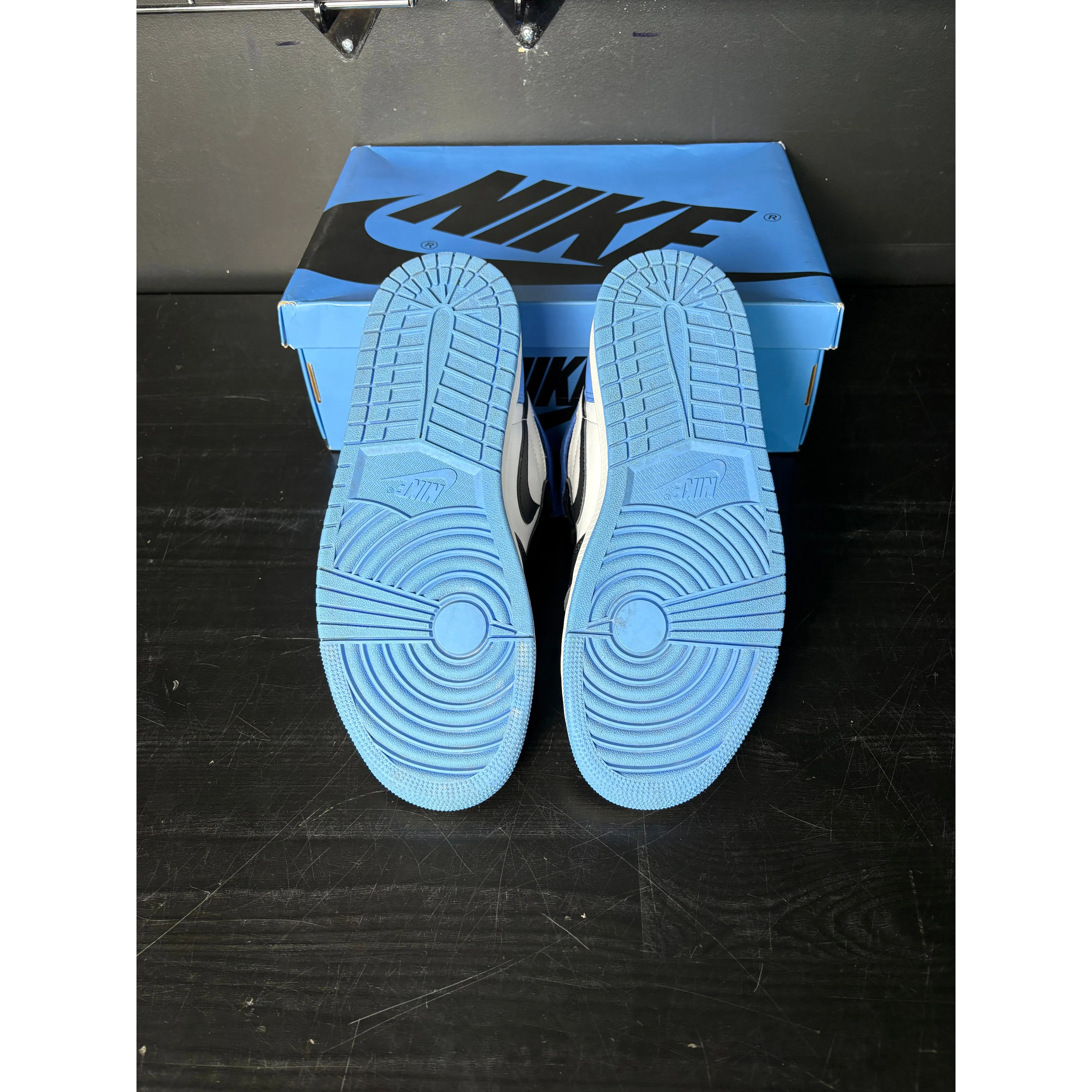 Air Jordan 1 Retro High OG "UNC Toe" **PRE-OWNED**