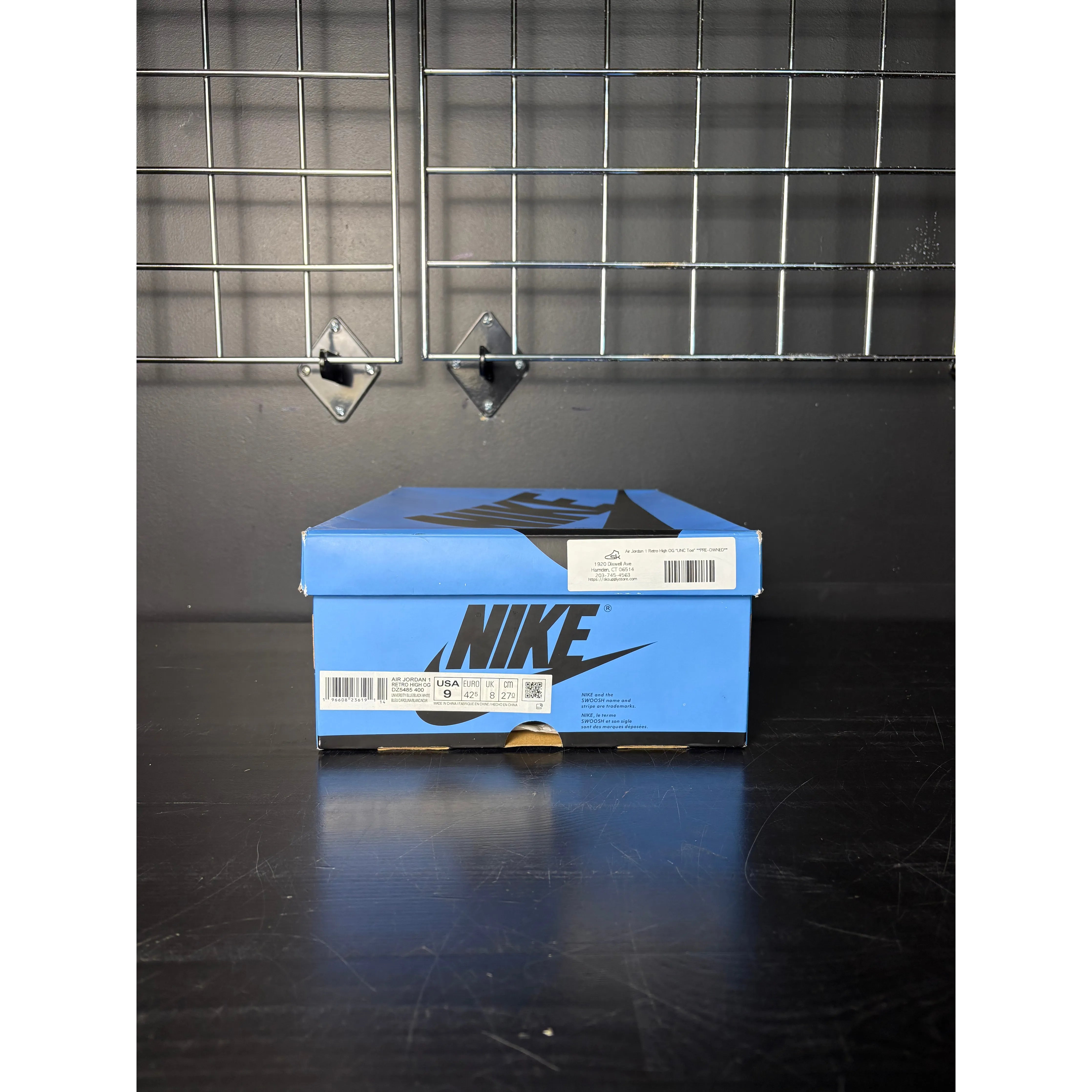 Air Jordan 1 Retro High OG "UNC Toe" **PRE-OWNED**