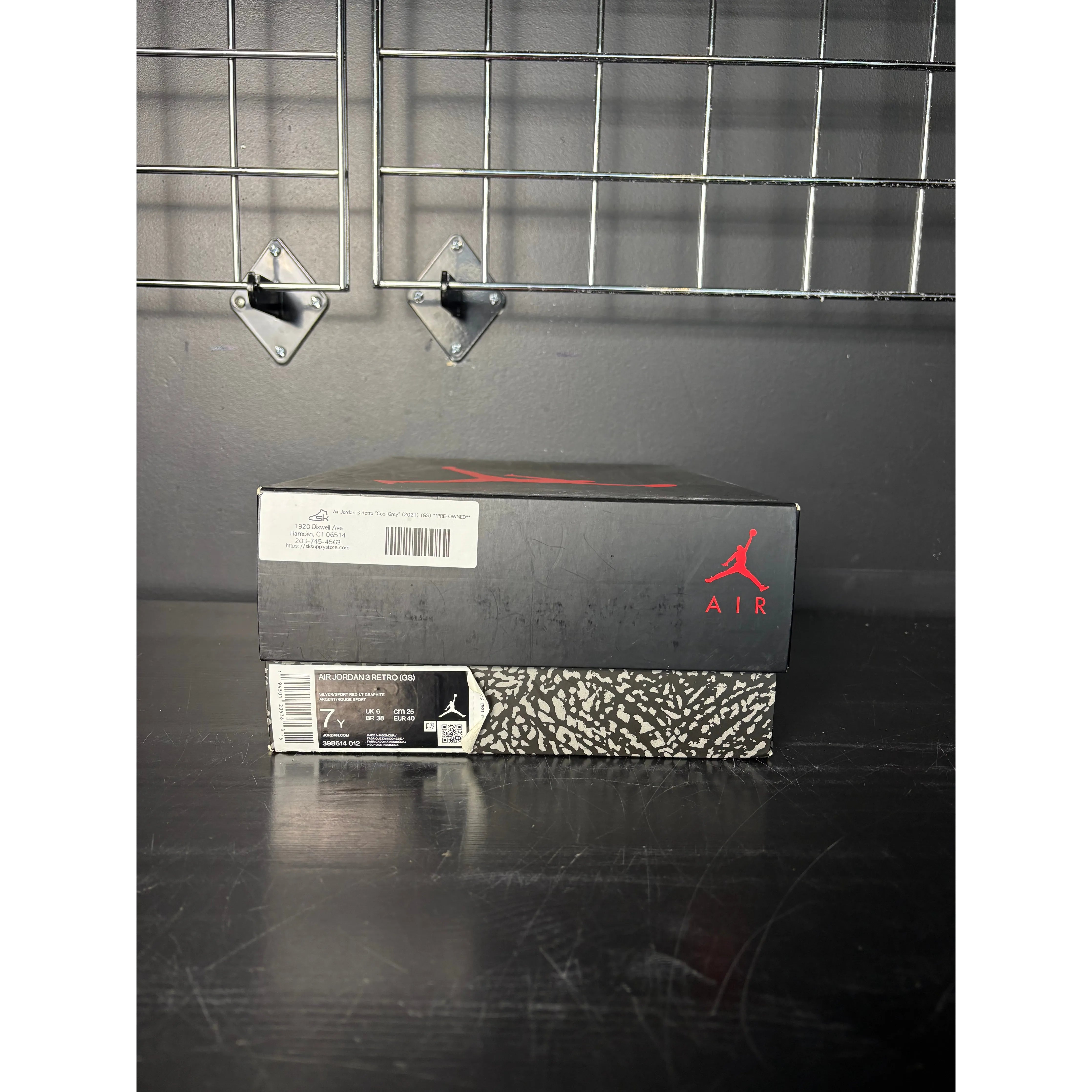 Air Jordan 3 Retro "Cool Grey" (2021) (GS) **PRE-OWNED**