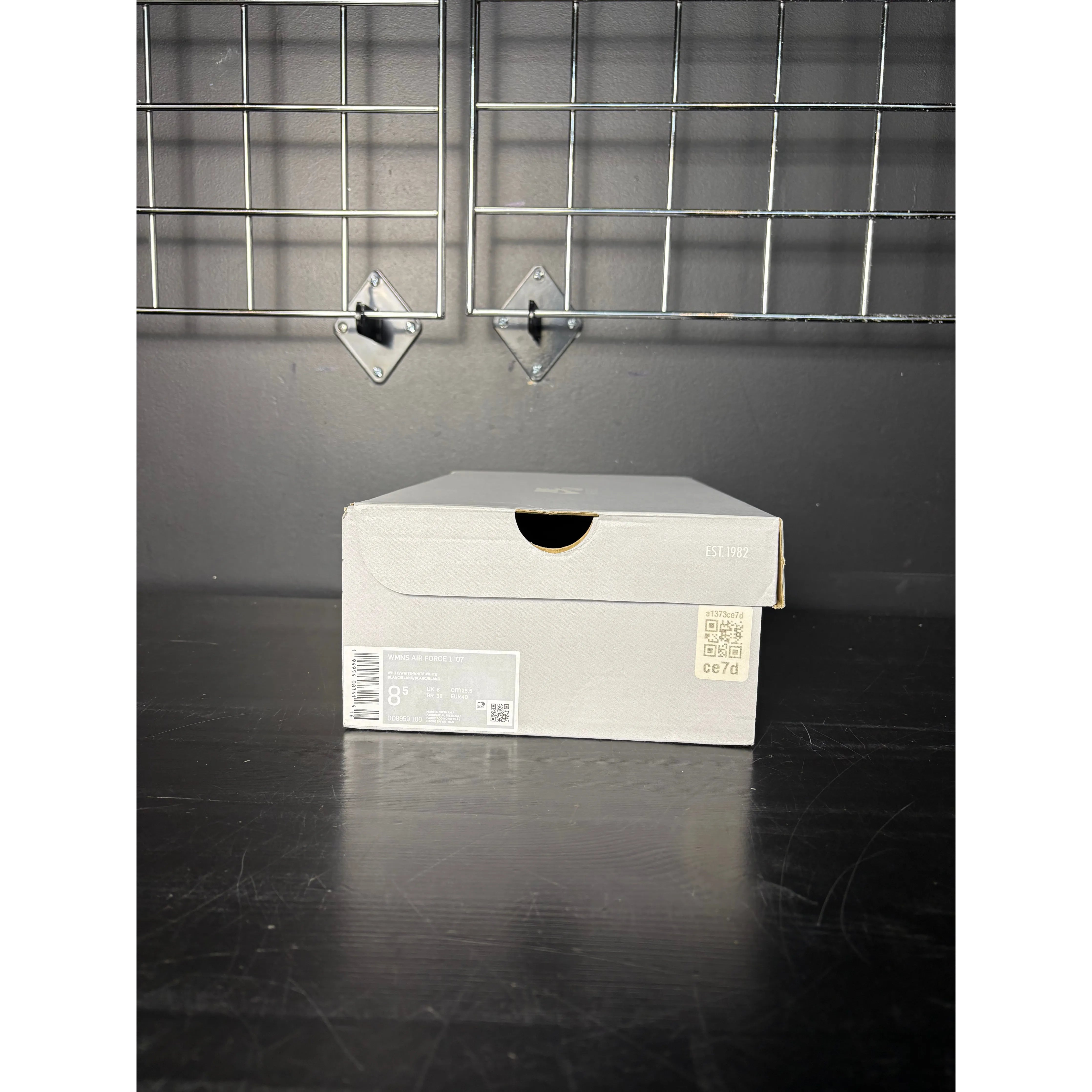 Nike Air Force 1 Low '07 White x Travis Scott Cactus Jack "Utopia Edition" (WMNS) **PRE-OWNED**