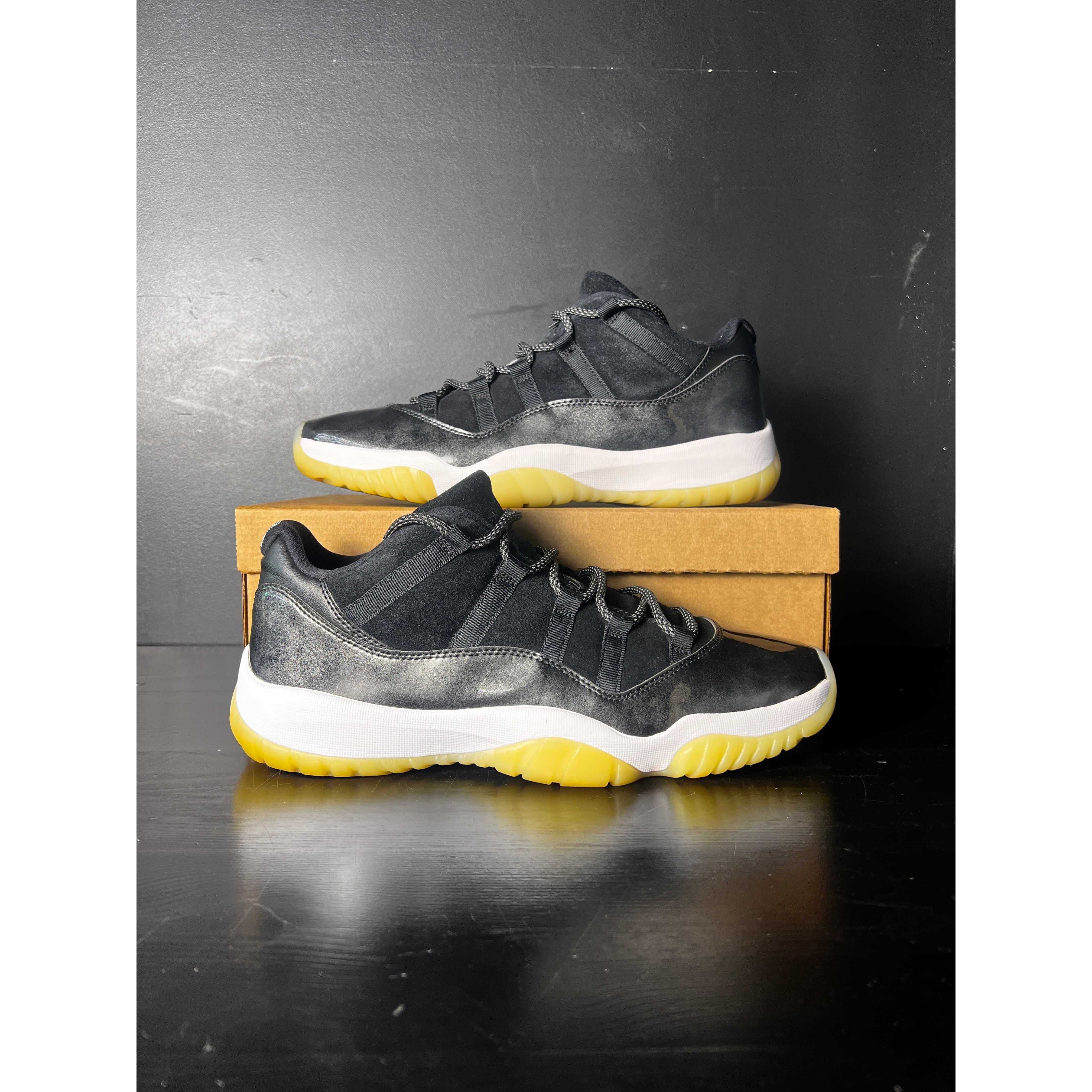 Air Jordan 11 Retro Low "Barons" **PRE-OWNED** REP. BOX