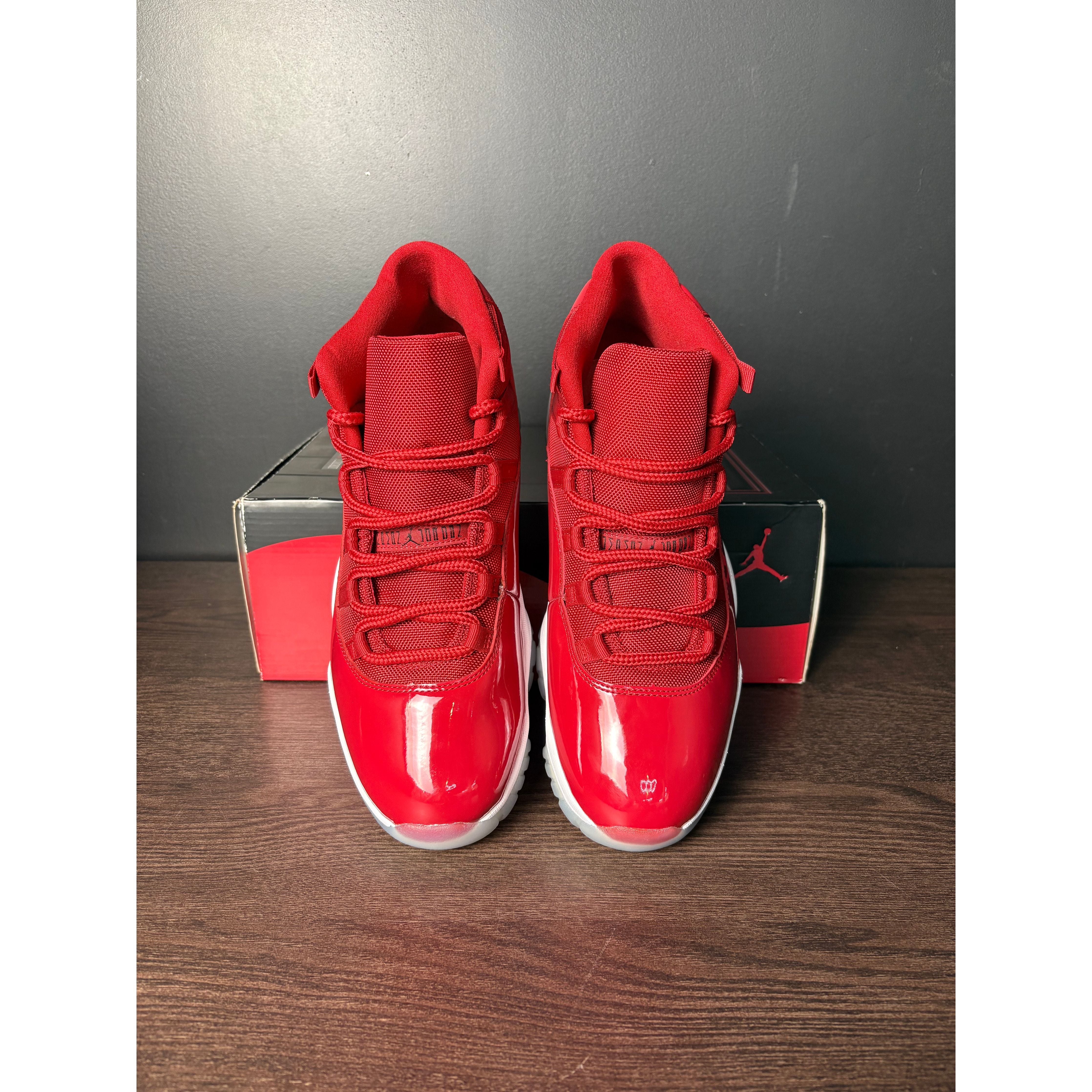 Air Jordan 11 Retro "Win Like 96" **PRE-OWNED**