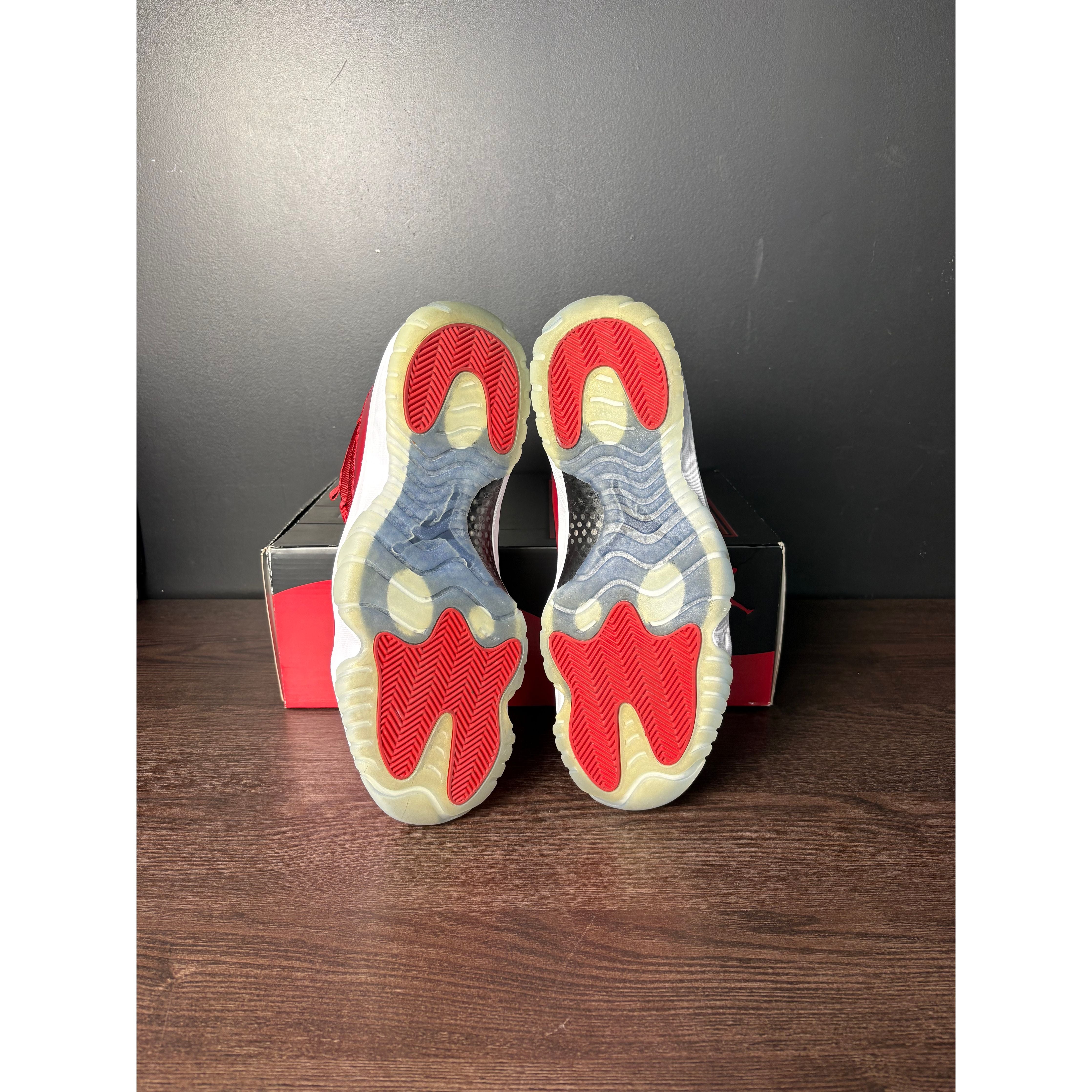 Air Jordan 11 Retro "Win Like 96" **PRE-OWNED**