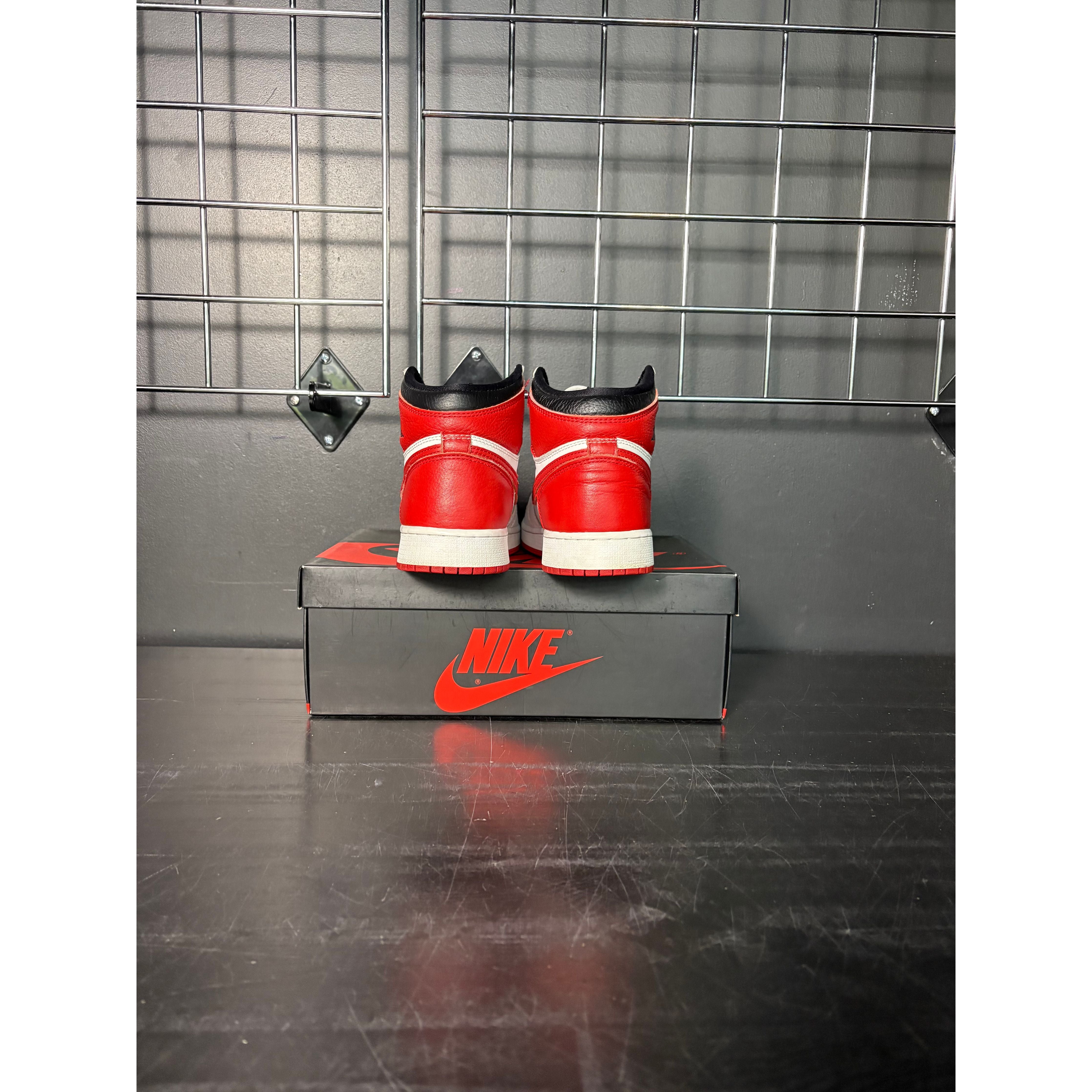 Air Jordan 1 Retro High OG "Heritage" (GS) **PRE-OWNED**