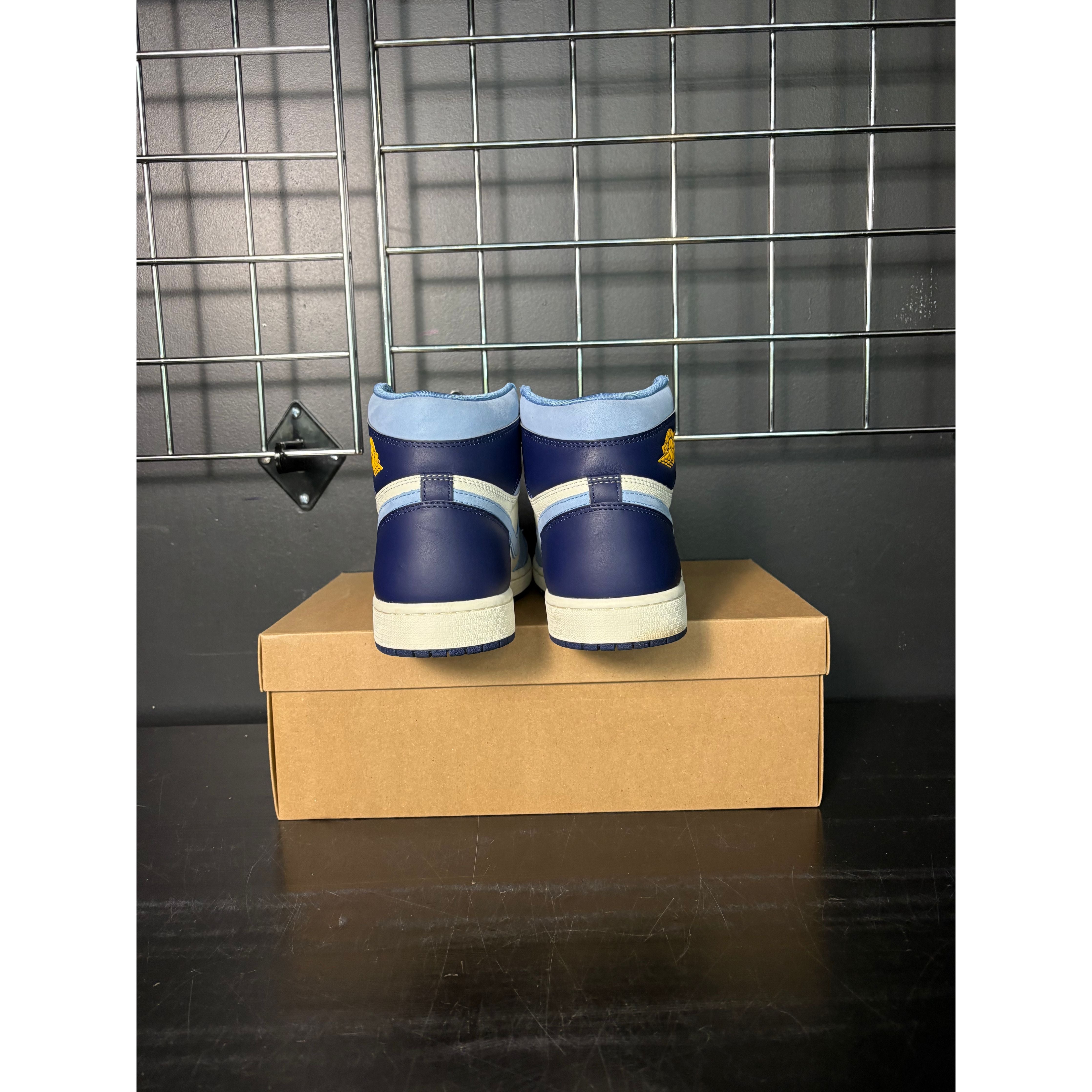 Air Jordan 1 High OG "First in Flight" (WMNS) **PRE-OWNED** REP. BOX