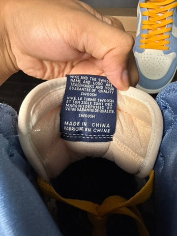 Air Jordan 1 High OG "First in Flight" (WMNS) **PRE-OWNED**