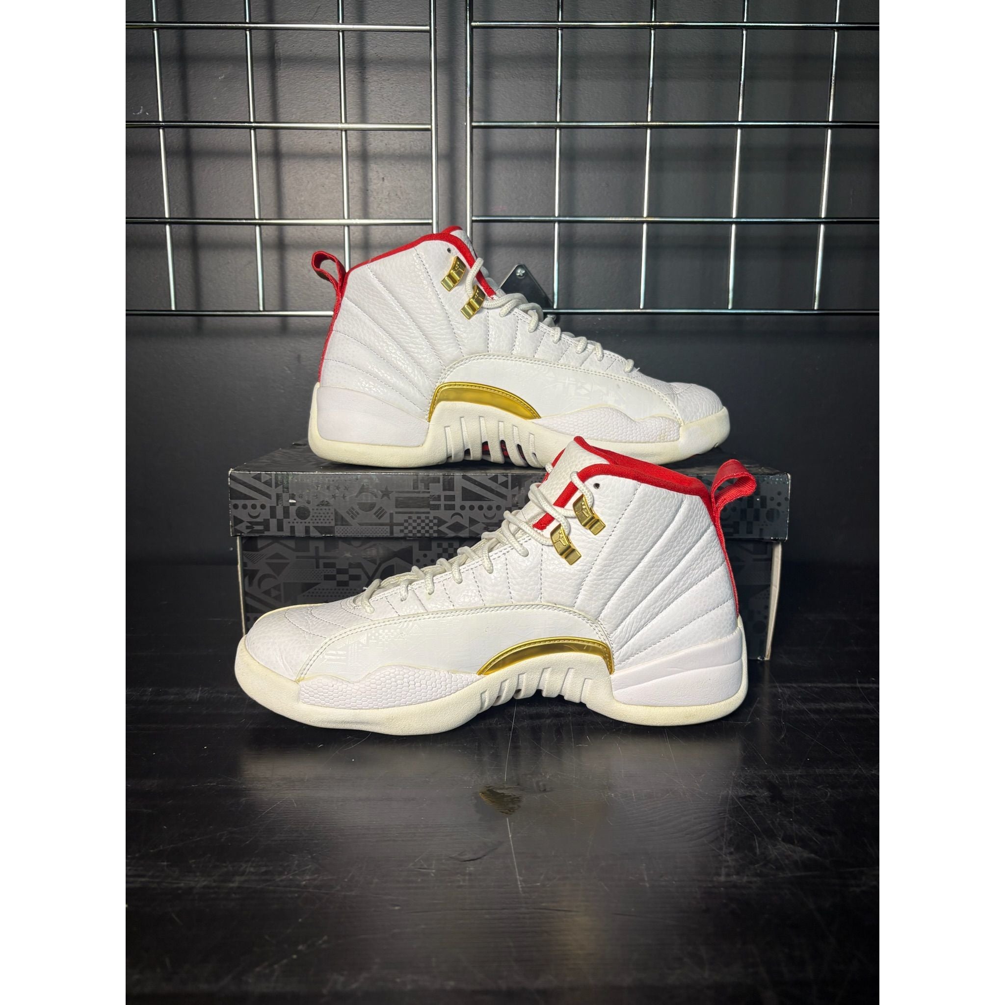 Air Jordan 12 Retro "FIBA" (2019) **PRE-OWNED**