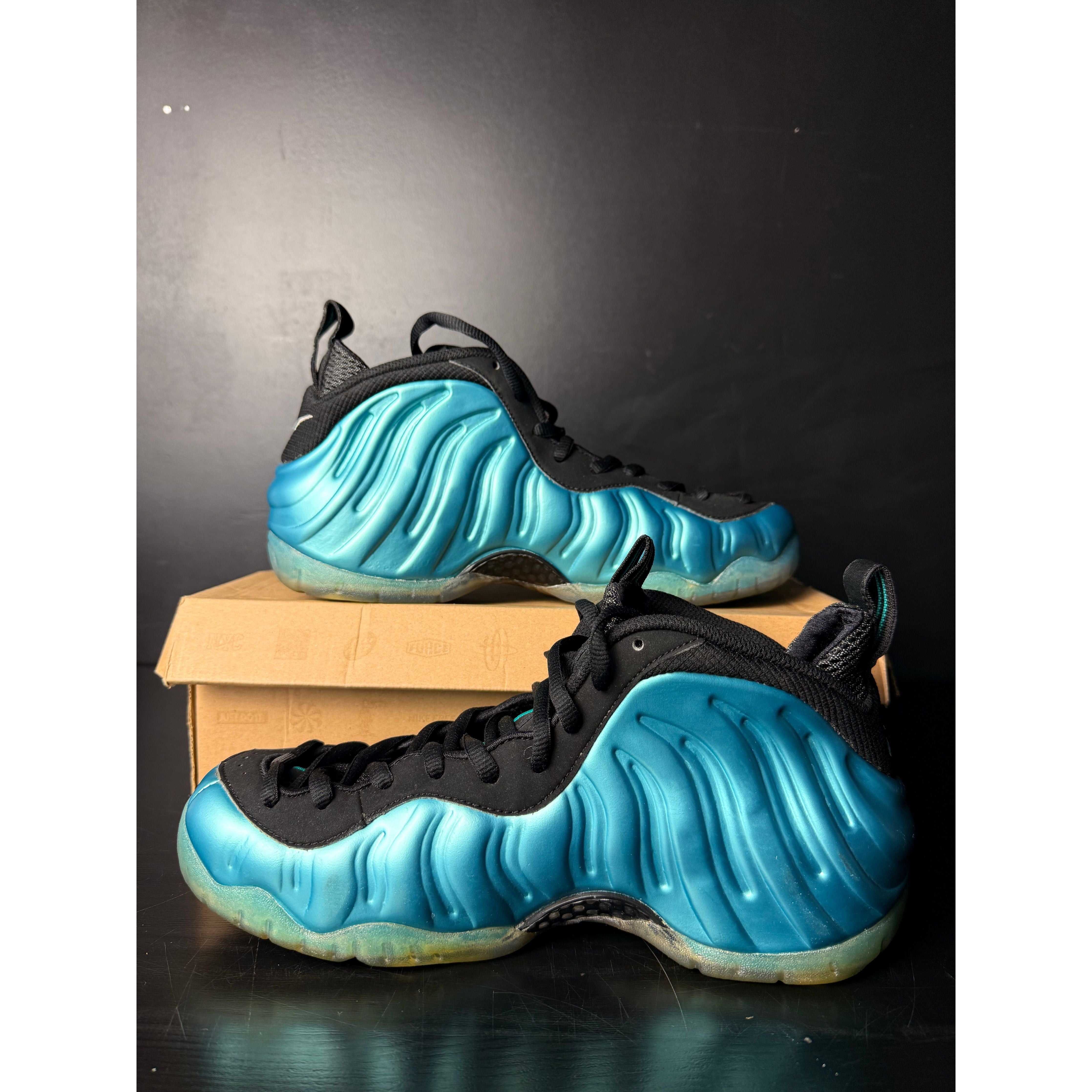 Nike Air Foamposite Pro "Electric Blue" **PRE-OWNED** REP. BOX