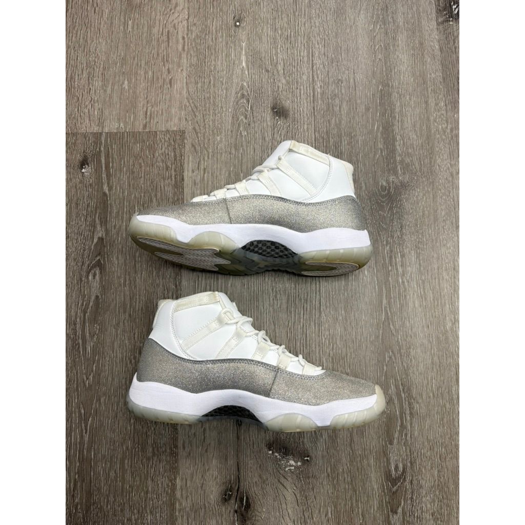 Air Jordan 11 Retro "White Metallic Silver" (WMNS) **PRE-OWNED**