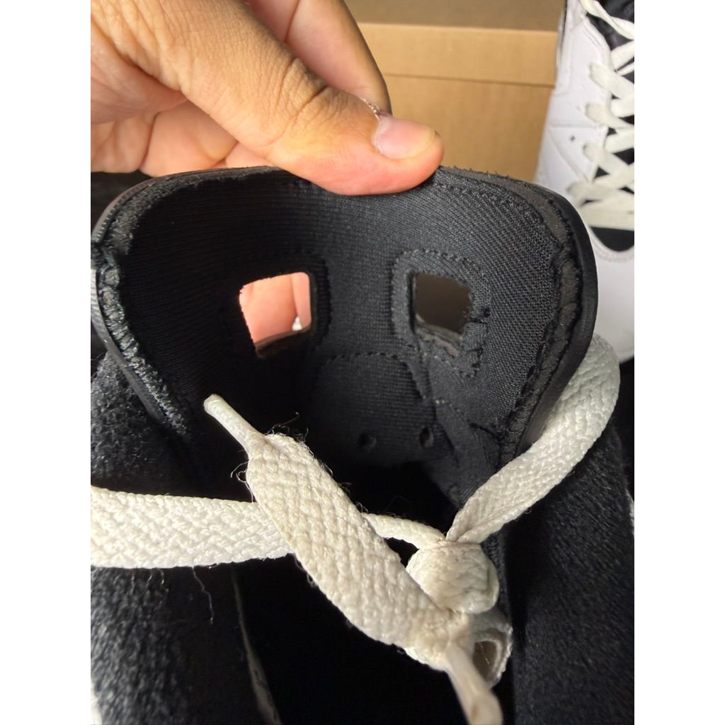 Air Jordan 6 Retro "Reverse Oreo" **PRE-OWNED** No Box
