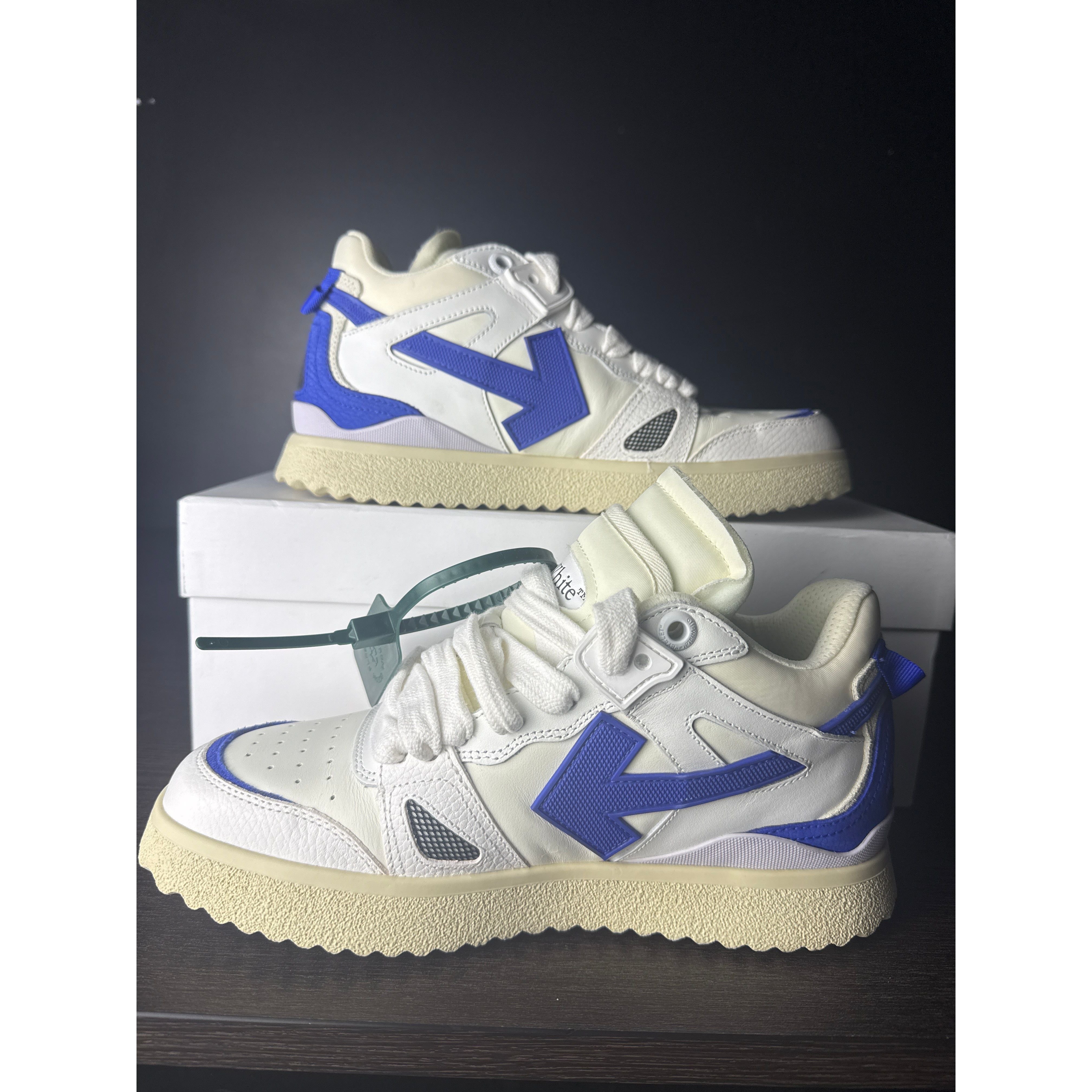 OFF-WHITE Sponge Mid Top "White Blue" **PRE-OWNED**