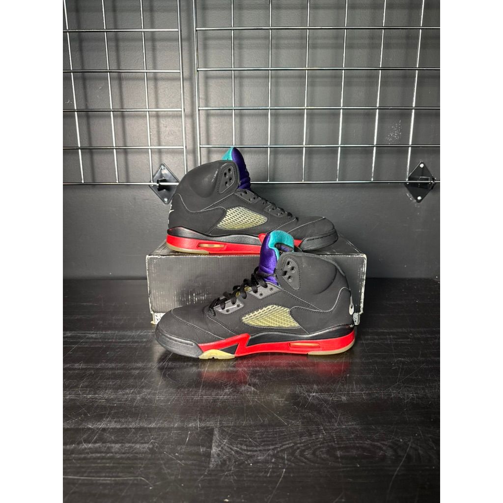 Air Jordan 5 Retro "Top 3" **PRE-OWNED**