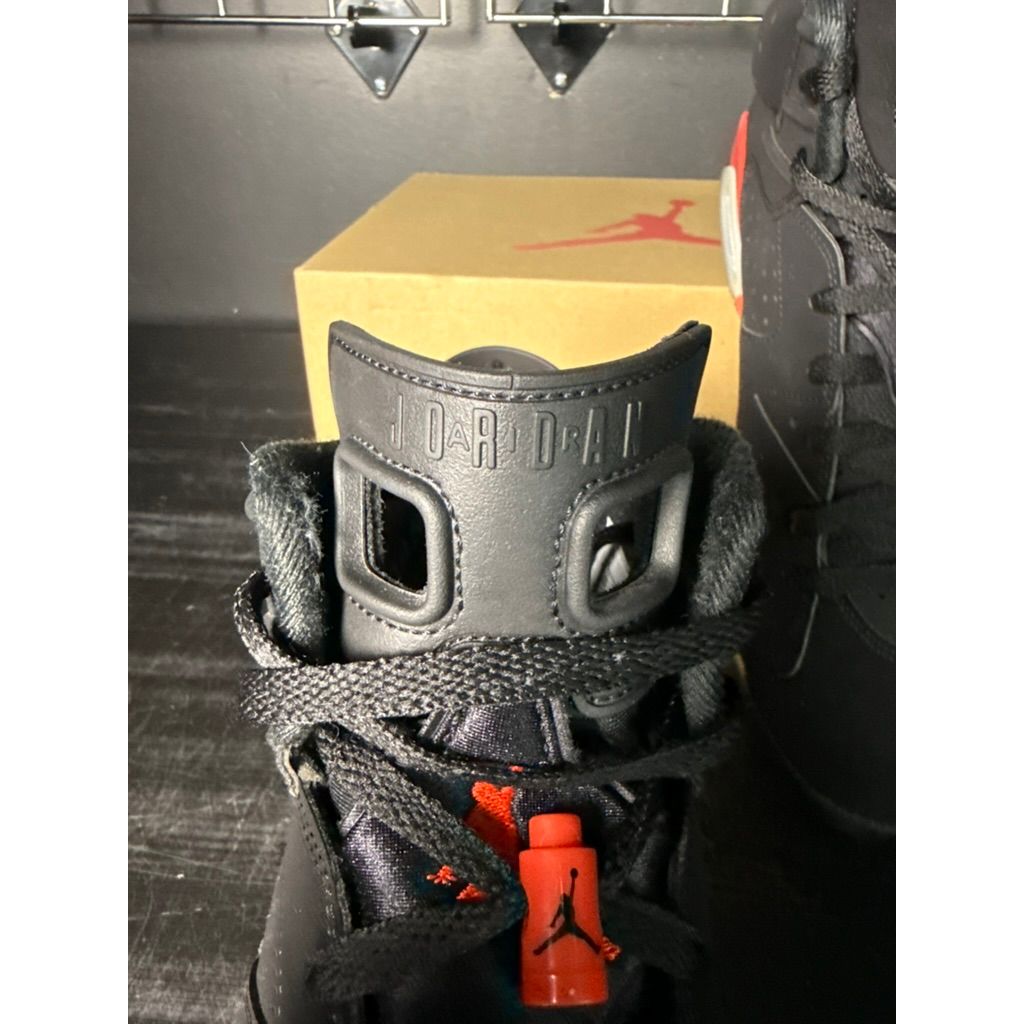 Air Jordan 6 Retro "Infrared Salesman" **PRE-OWNED**