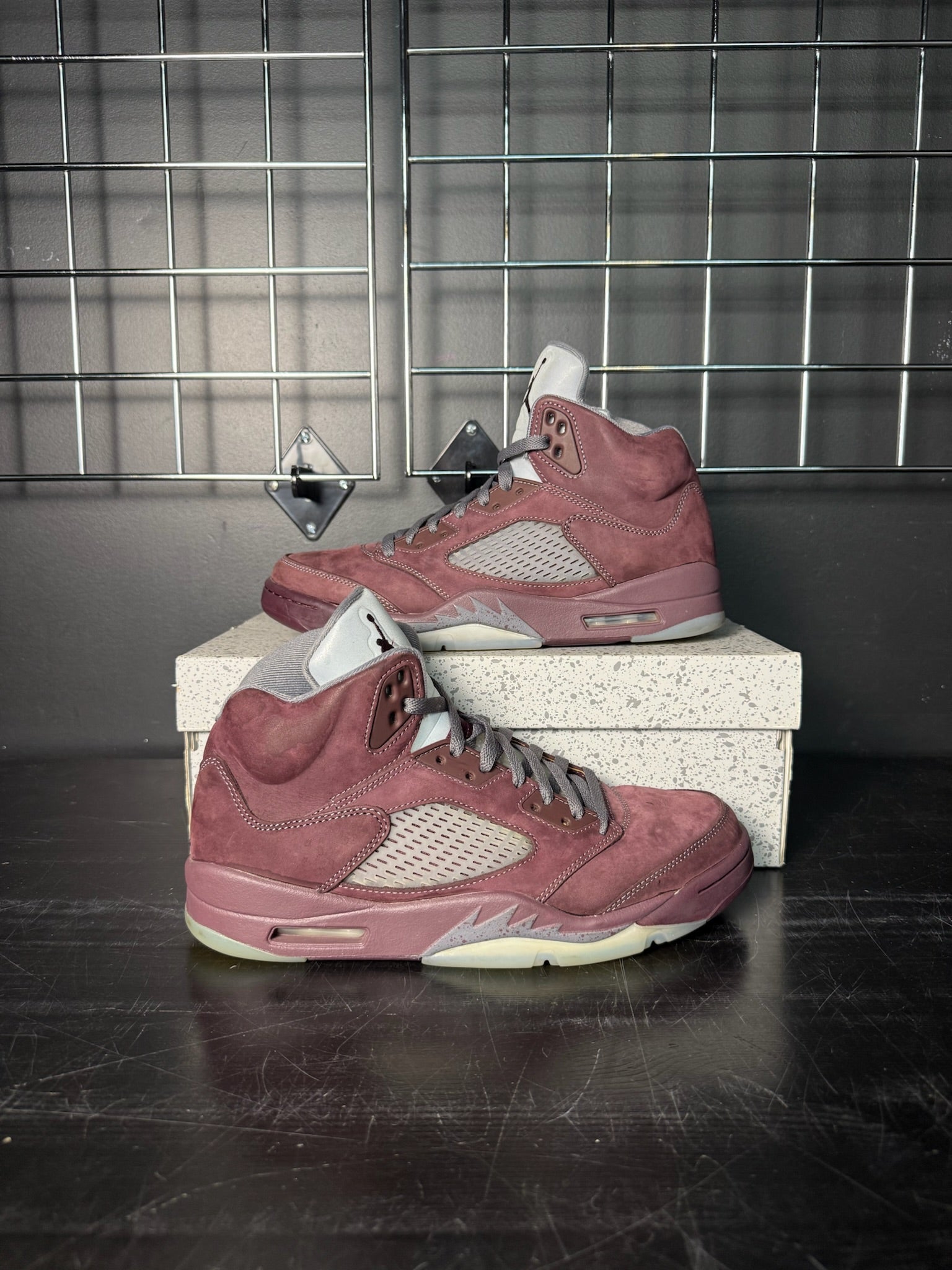 Air Jordan 5 Retro "Burgundy" (2023) **PRE-OWNED**