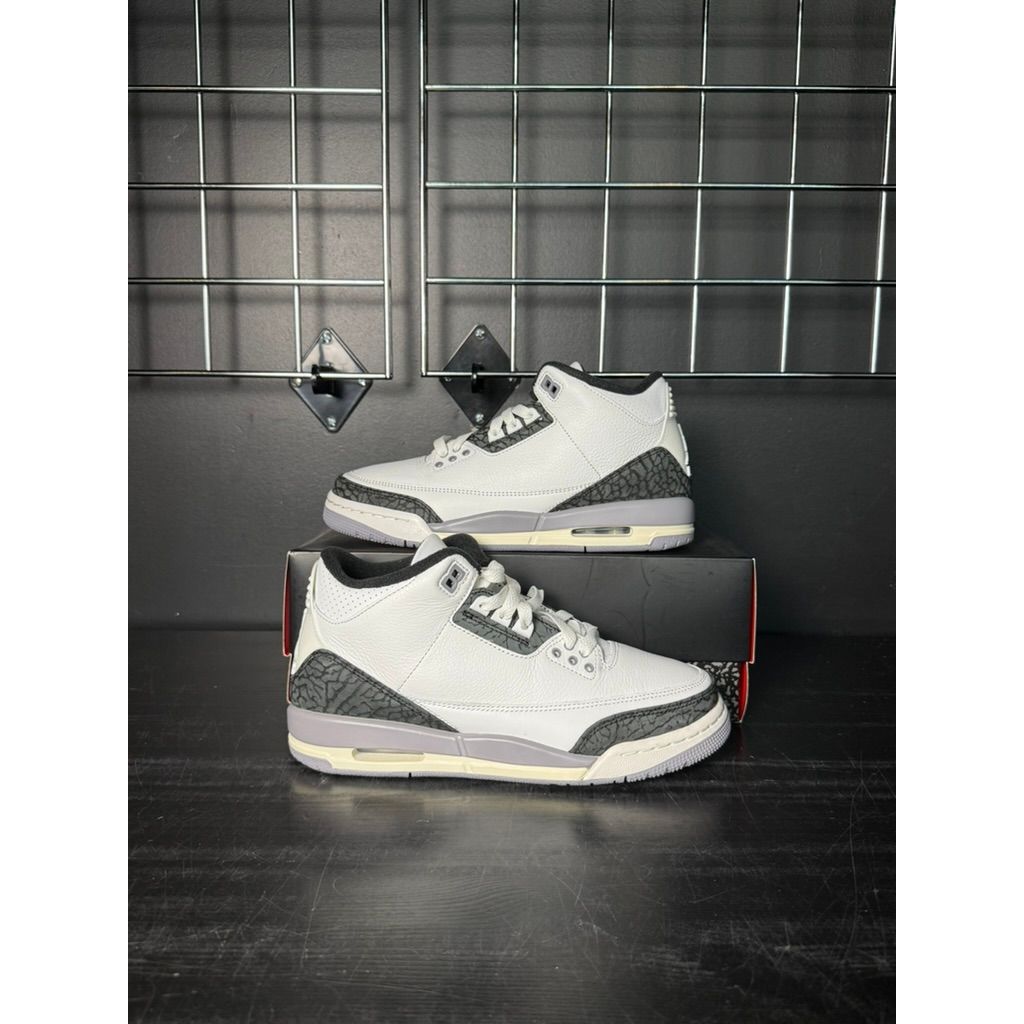 Air Jordan 3 Retro "Cement Grey" (GS) **PRE-OWNED**