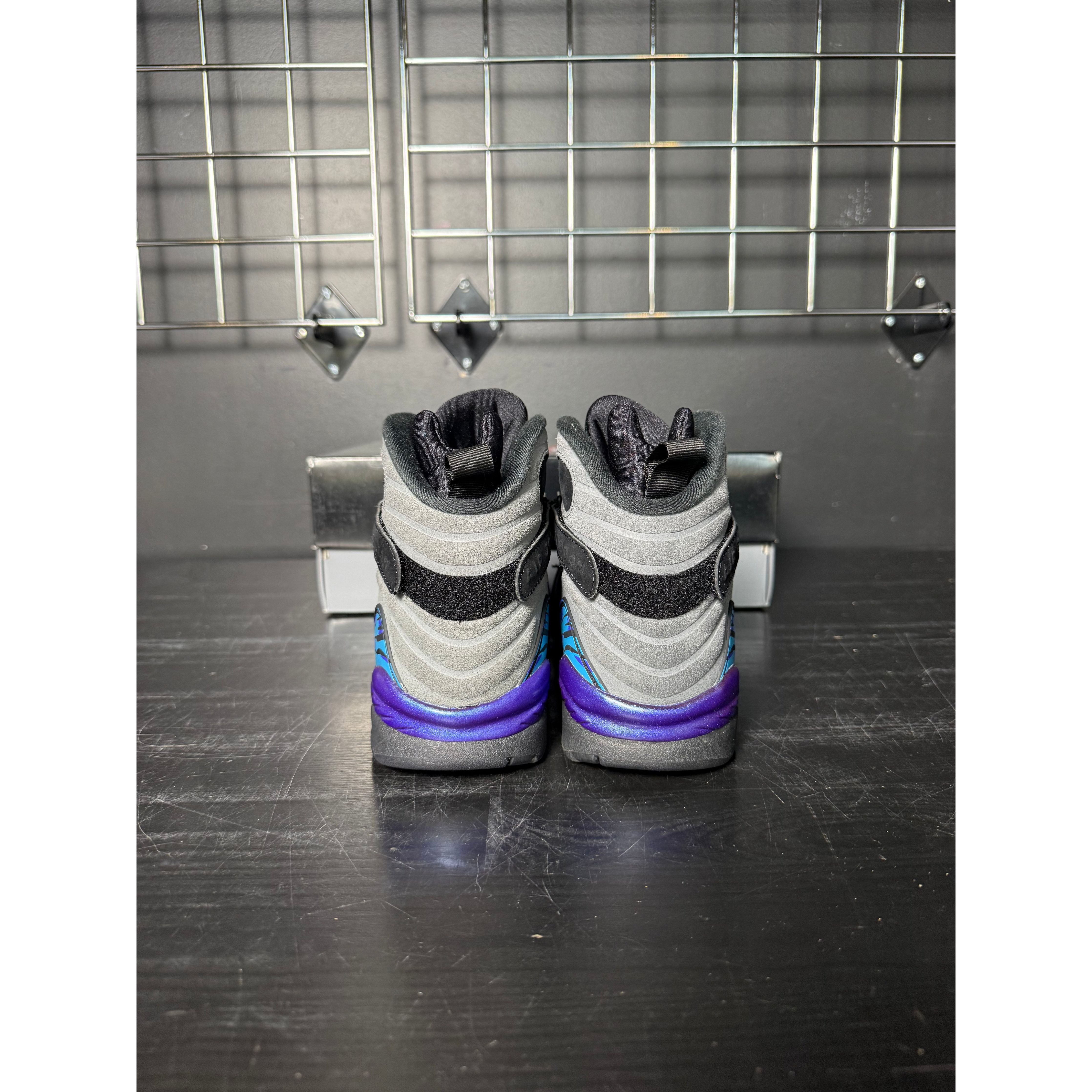 Air Jordan 8 Retro "Aqua" (2025) **PRE-OWNED**