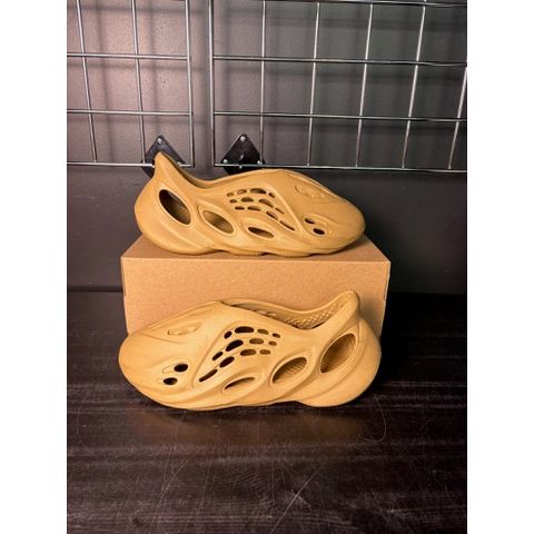 adidas Yeezy Foam RNNR "Ochre" **PRE-OWNED**