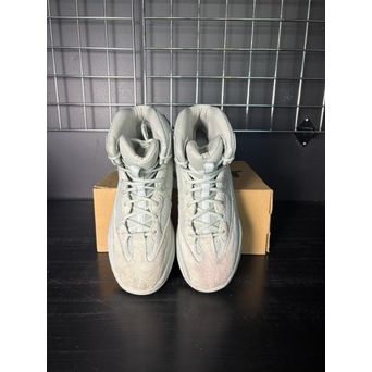 adidas Yeezy Desert Boot "Salt" **PRE-OWNED**