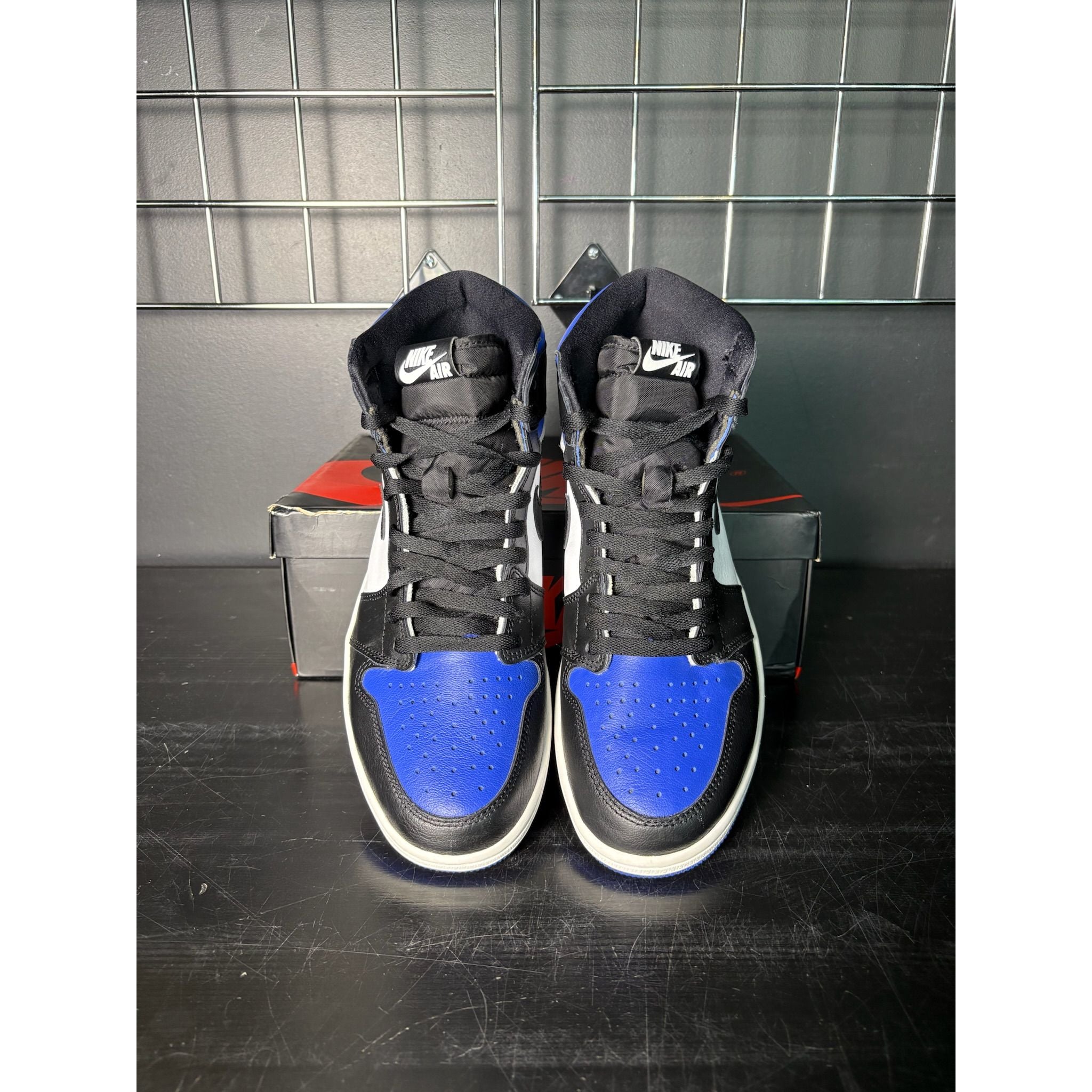 Air Jordan 1 Retro "High Royal Toe" **PRE-OWNED**