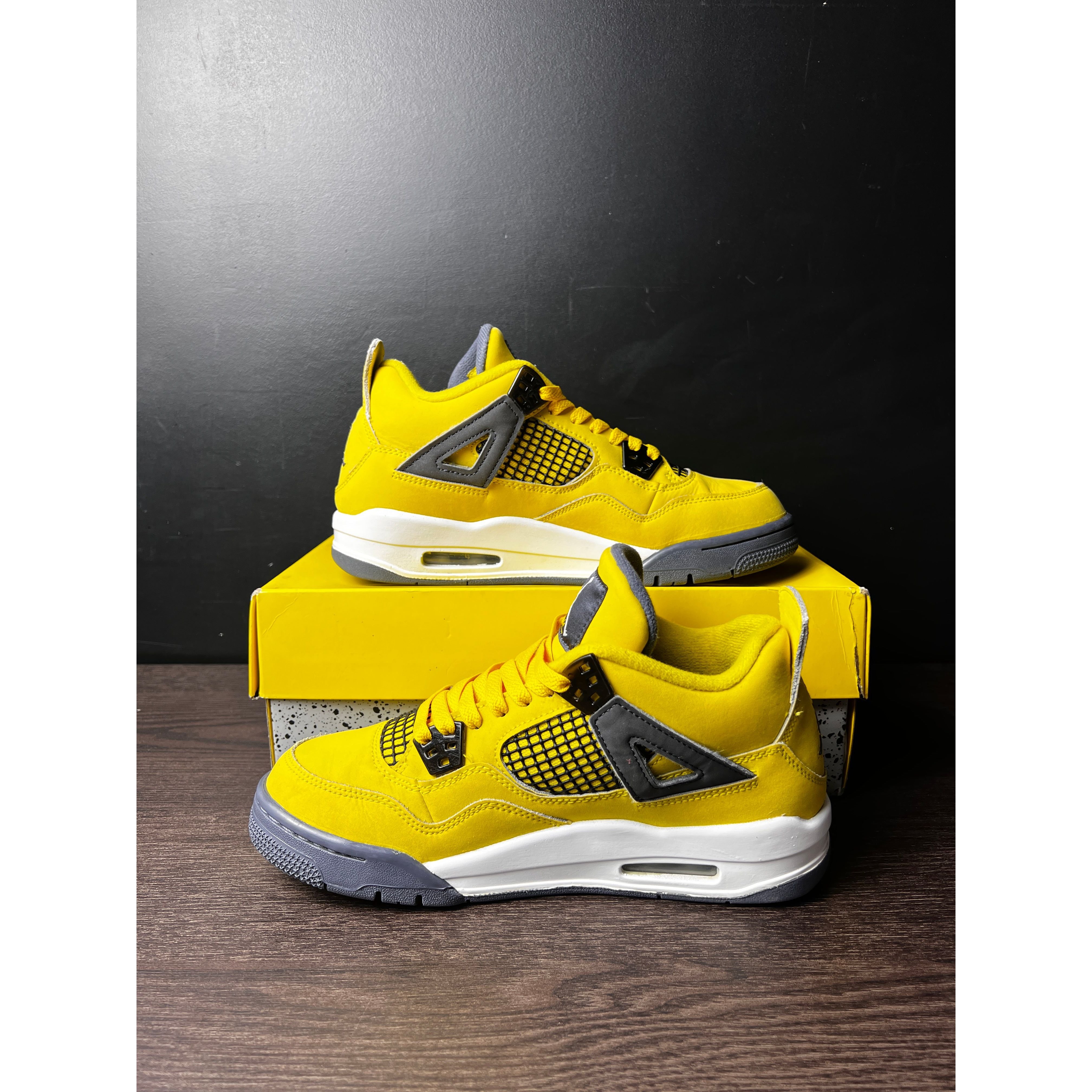 Air Jordan 4 Retro "Lightning" (2021) (GS) **PRE-OWNED**