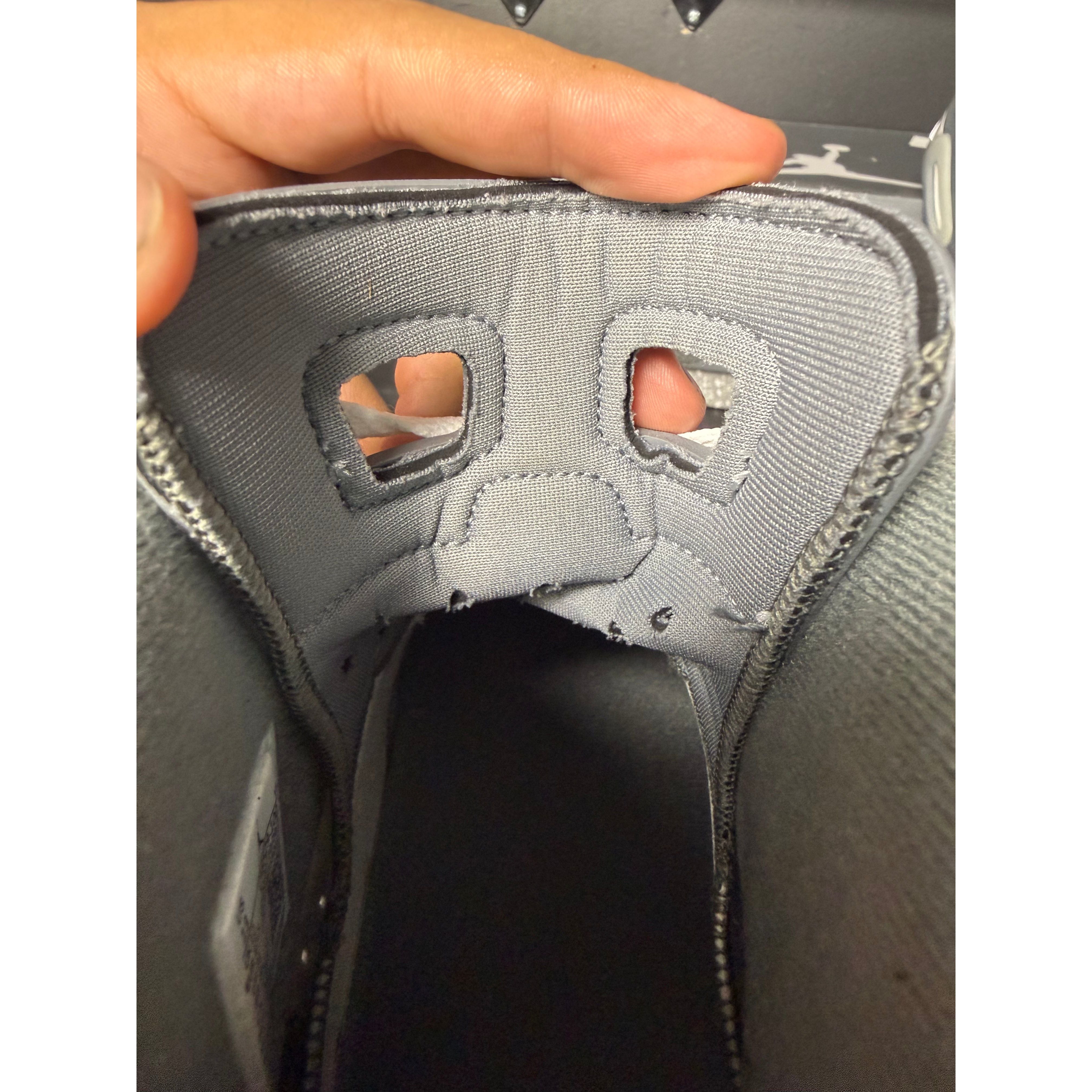 Air Jordan 6 Retro "Cool Grey" **PRE-OWNED**