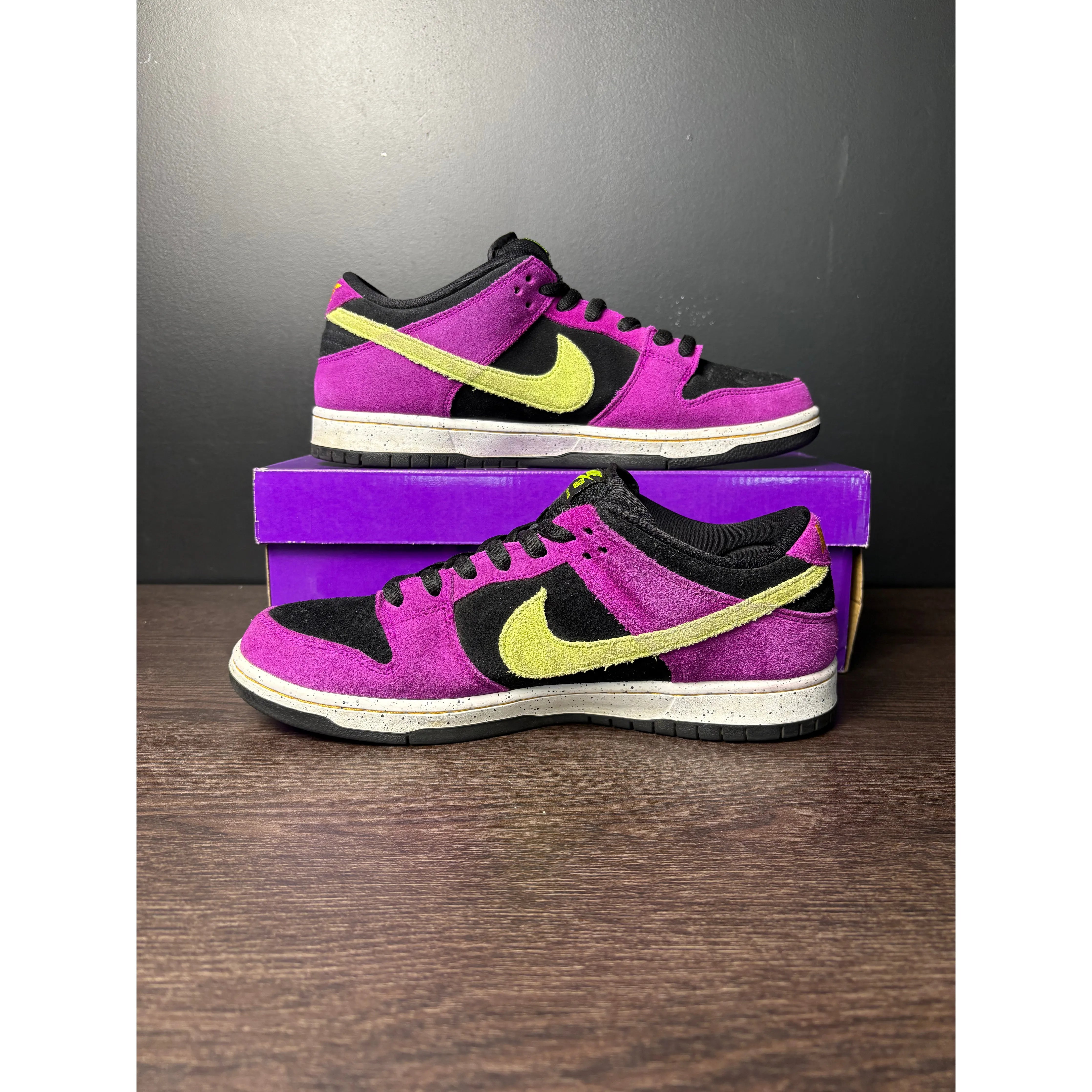 Nike SB Dunk Low Pro x ACG Terra "Red Plum" **PRE-OWNED**