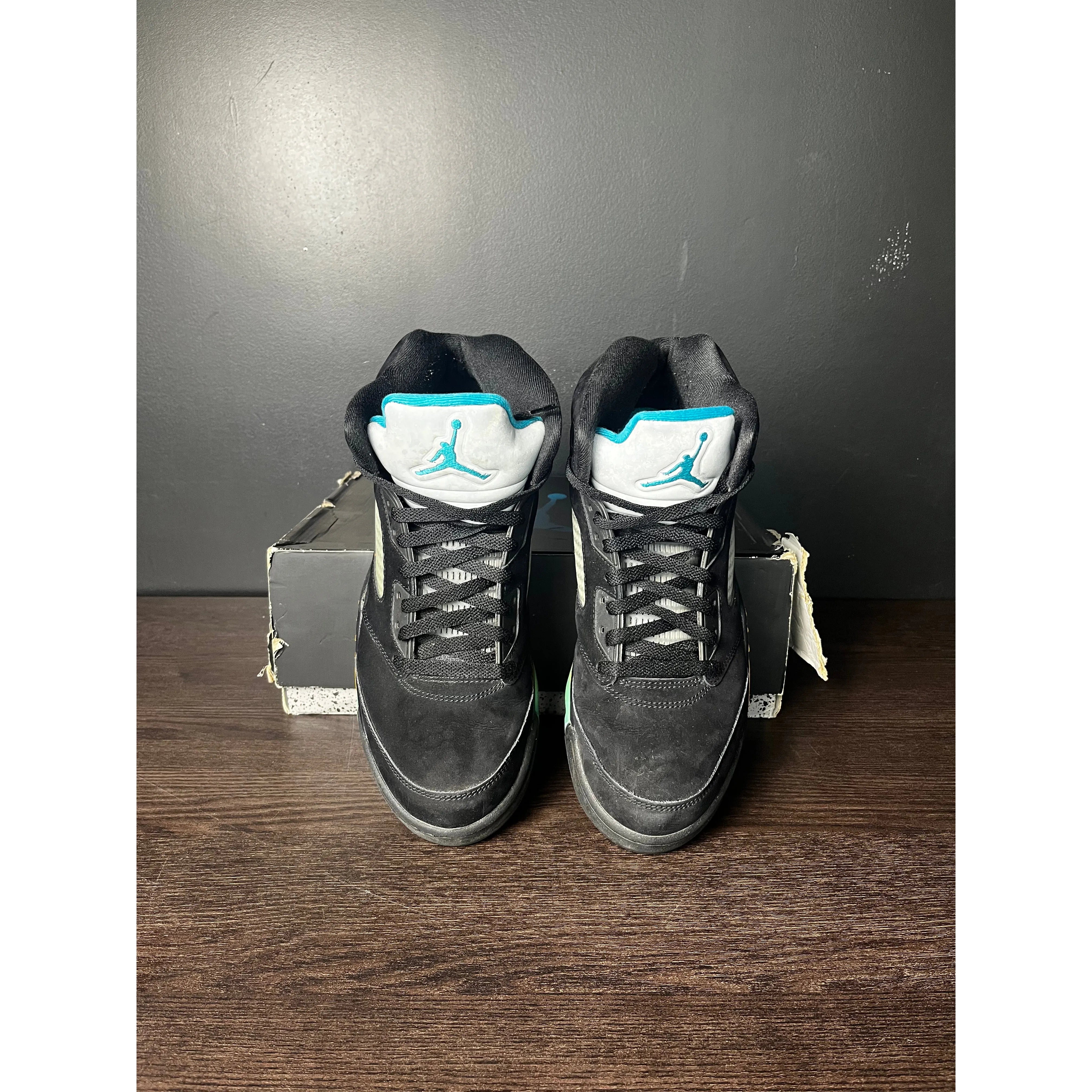 Air Jordan 5 Retro "Aqua" **PRE-OWNED**