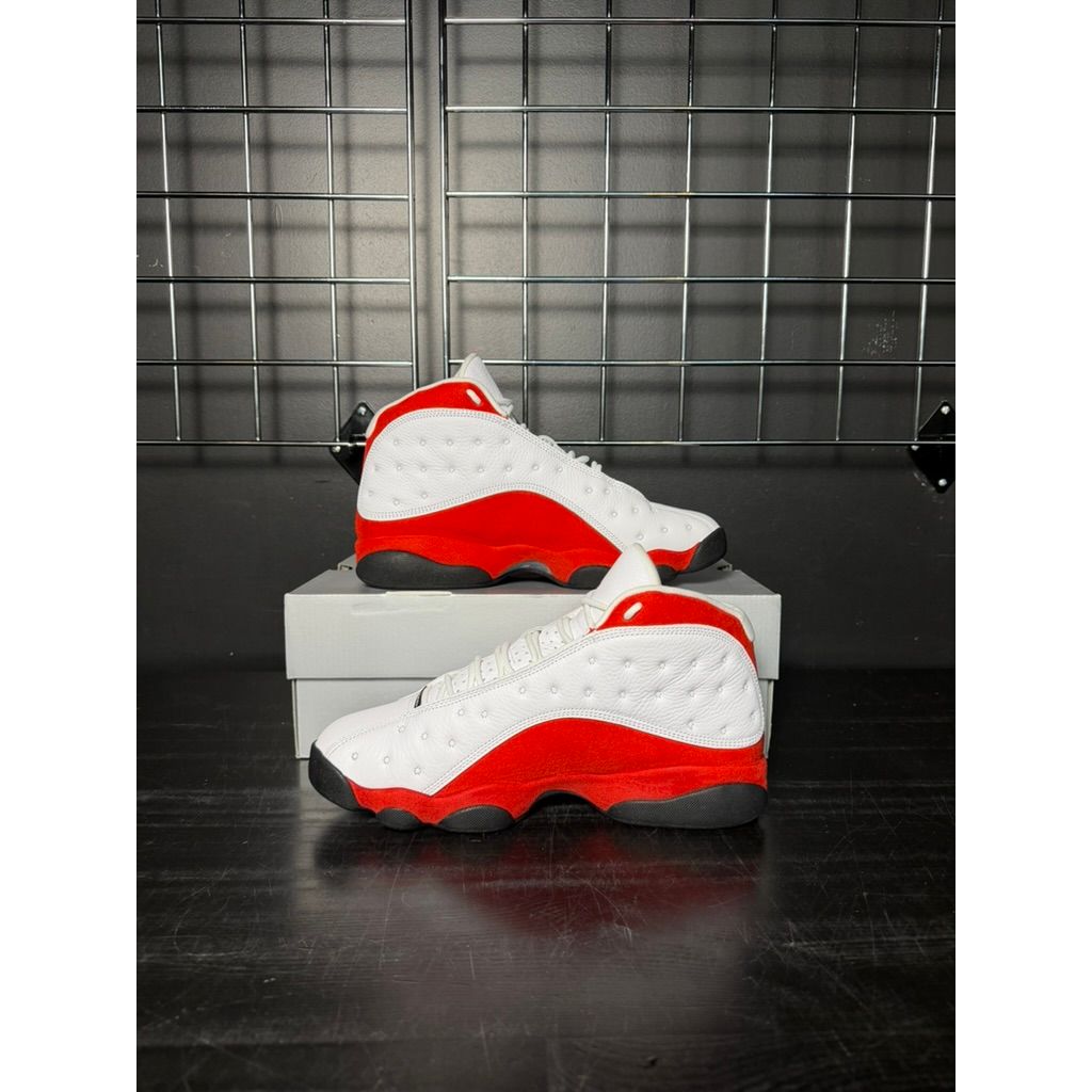 Air Jordan 13 Retro OG "Chicago" (2026) **PRE-OWNED**